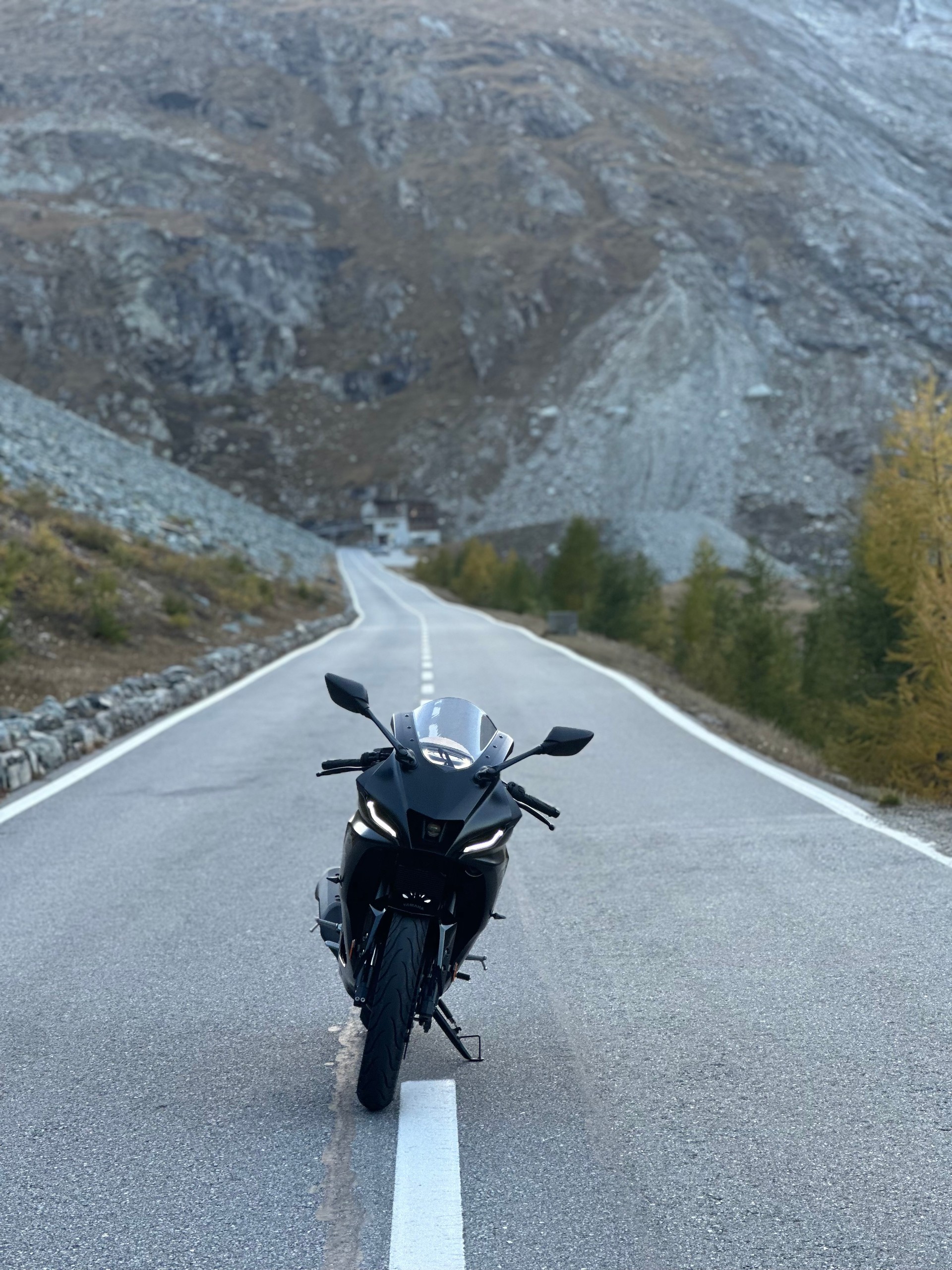 YAMAHA YZF-R 125 ABS-image-4