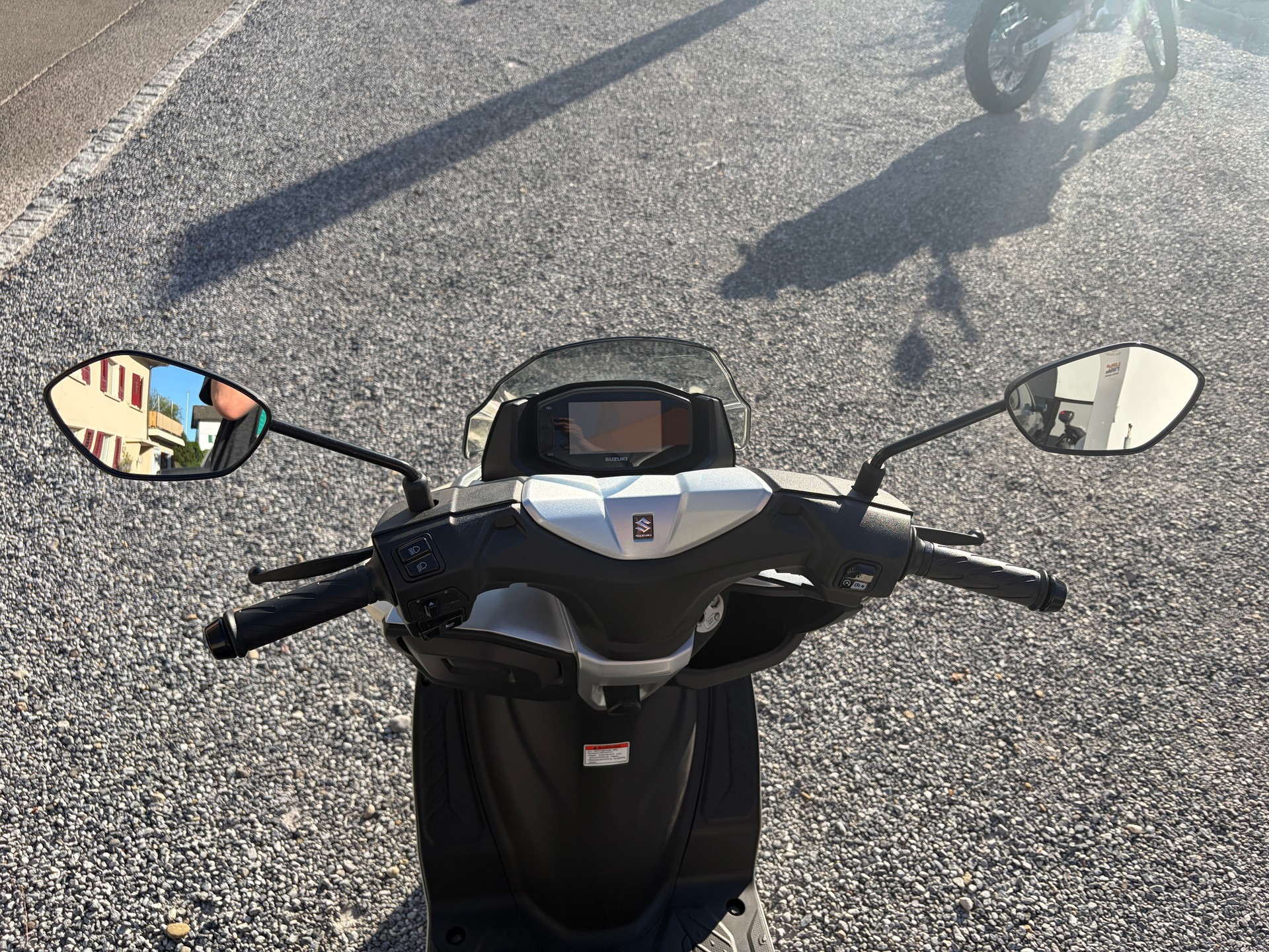 SUZUKI UB 125 BURGMANN STREET EX-image-4