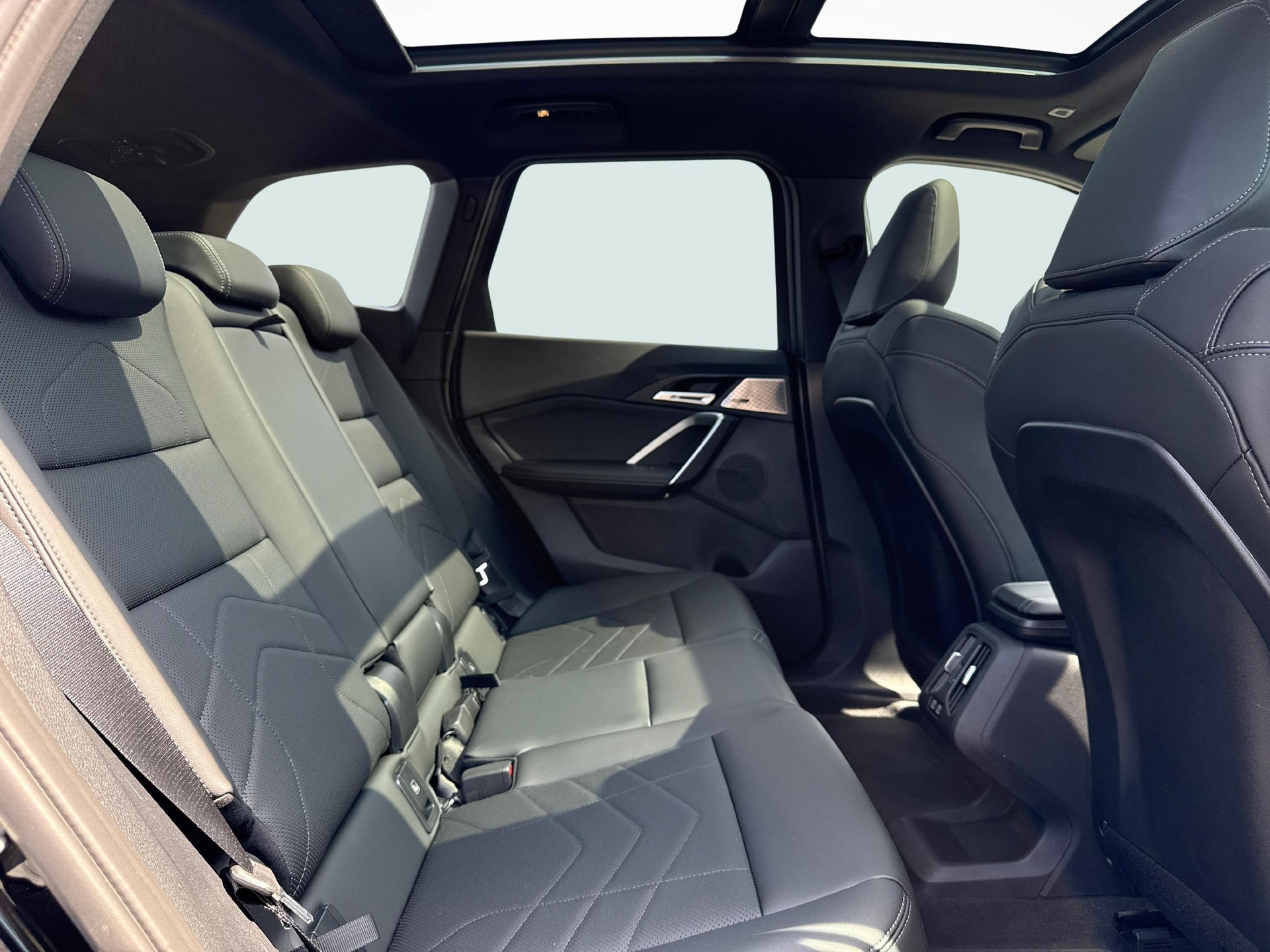 BMW X1 30e xDrive-image-18