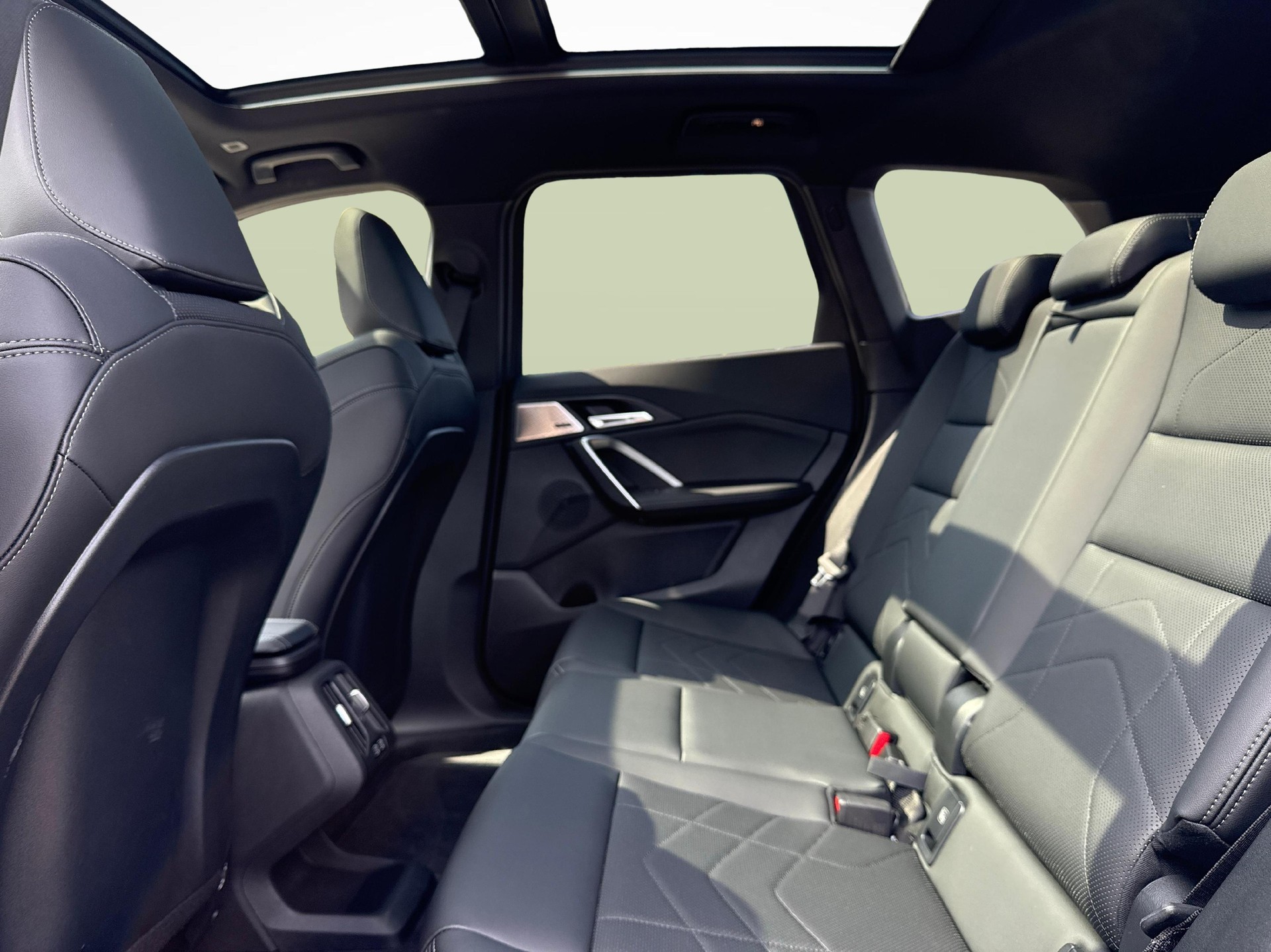 BMW X1 30e xDrive-image-19