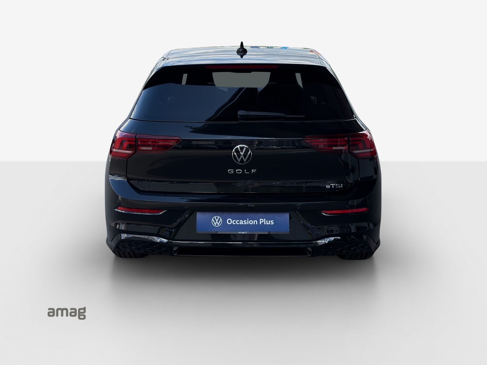 VW Golf 1.5 e TSI mHEV R-Line DSG-showroom-element-3