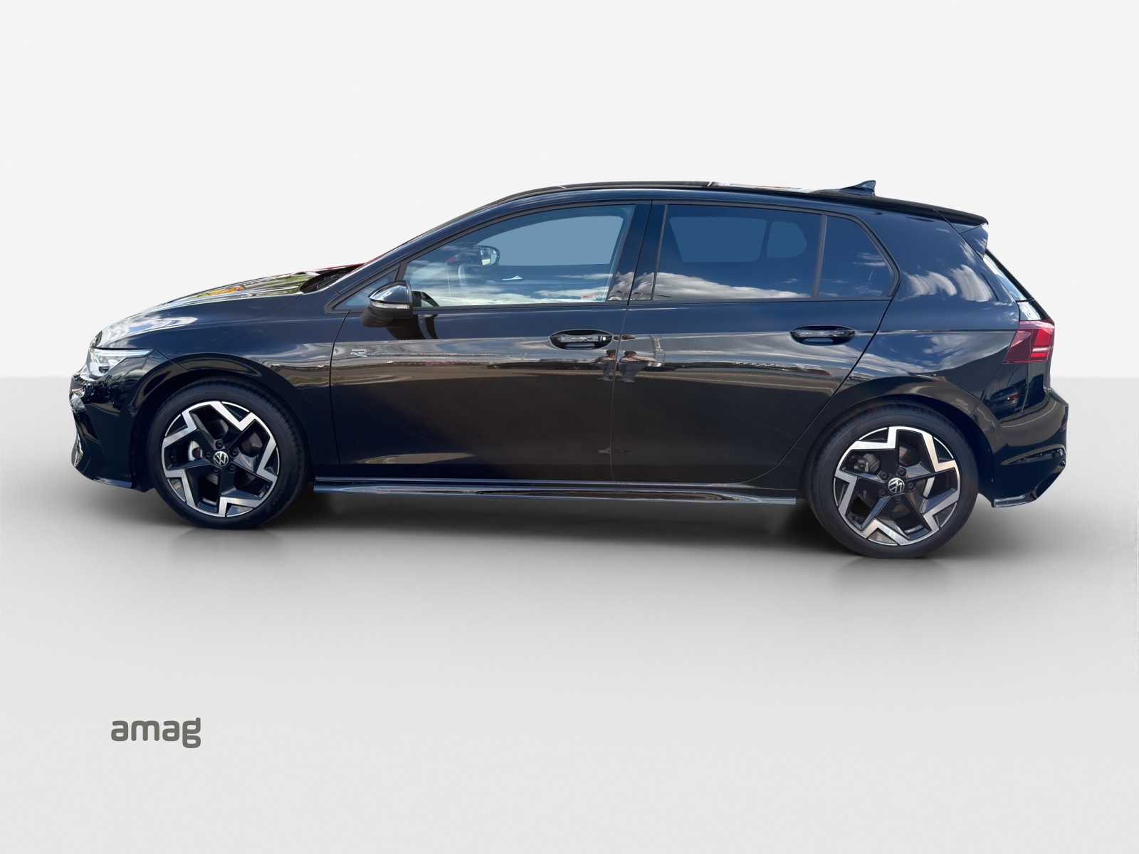 VW Golf 1.5 e TSI mHEV R-Line DSG-showroom-element-1