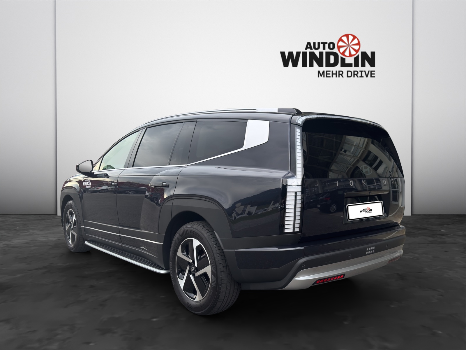 HYUNDAI Ioniq 9 110kWh Amplia 4WD-showroom-element-2