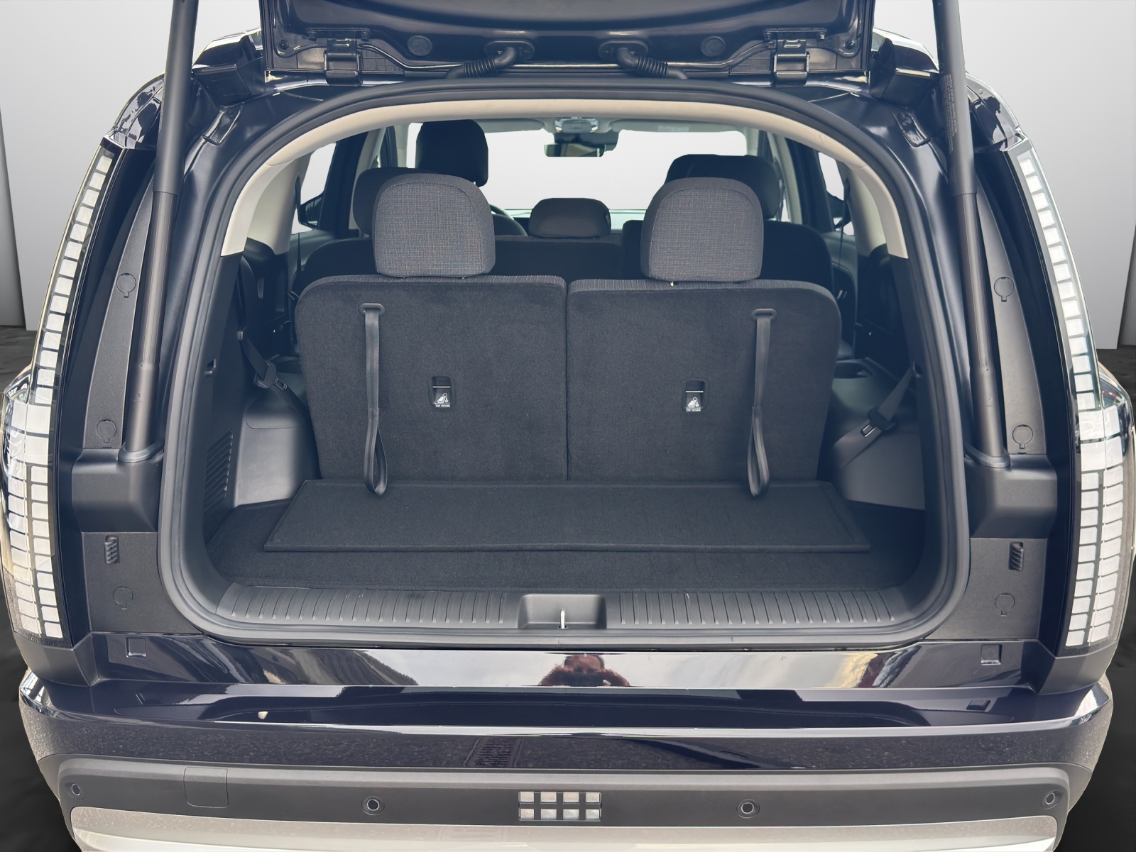 HYUNDAI Ioniq 9 110kWh Amplia 4WD-image-10