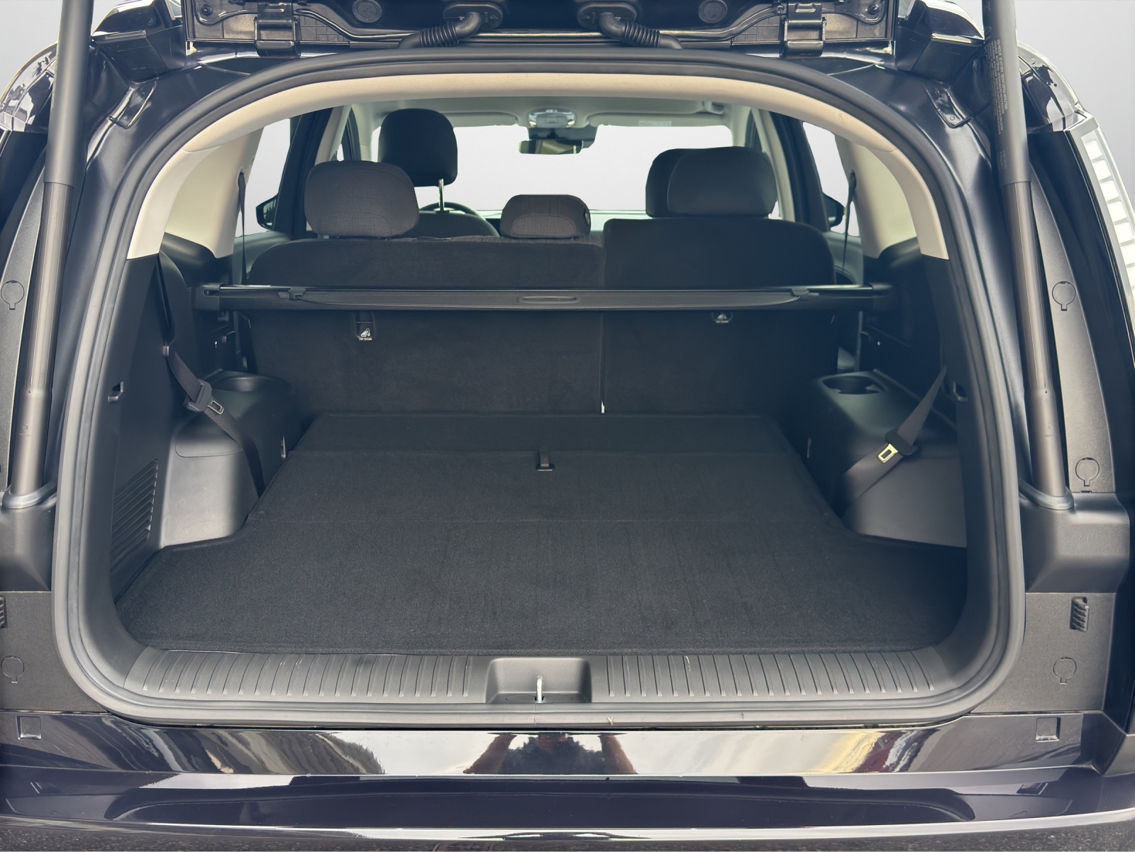 HYUNDAI Ioniq 9 110kWh Amplia 4WD-image-11