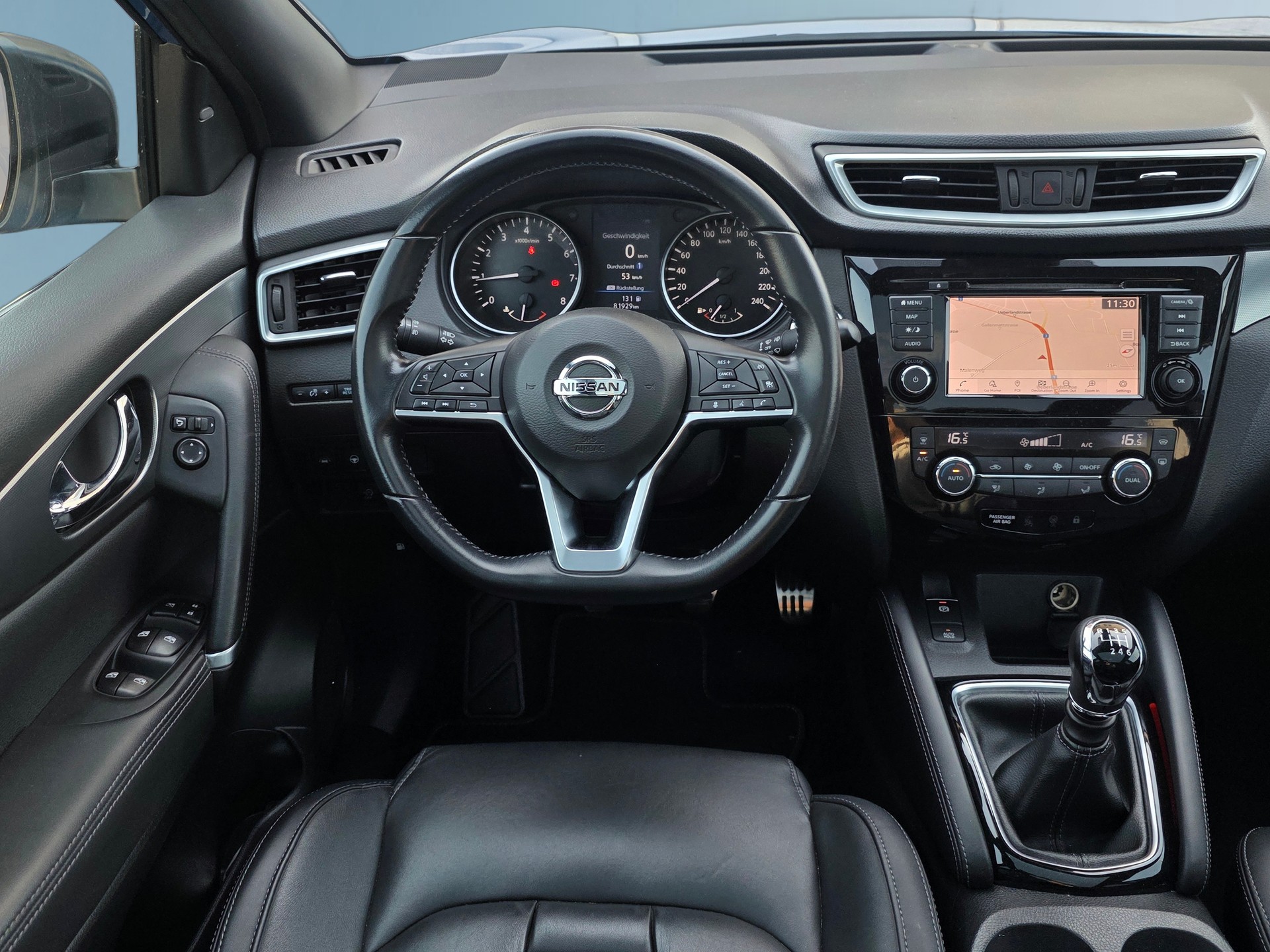 NISSAN Qashqai 1.3 DIG-T MHEV Visia * Vollausstattung * Anhängerkupplung * Panoramadach *-image-12