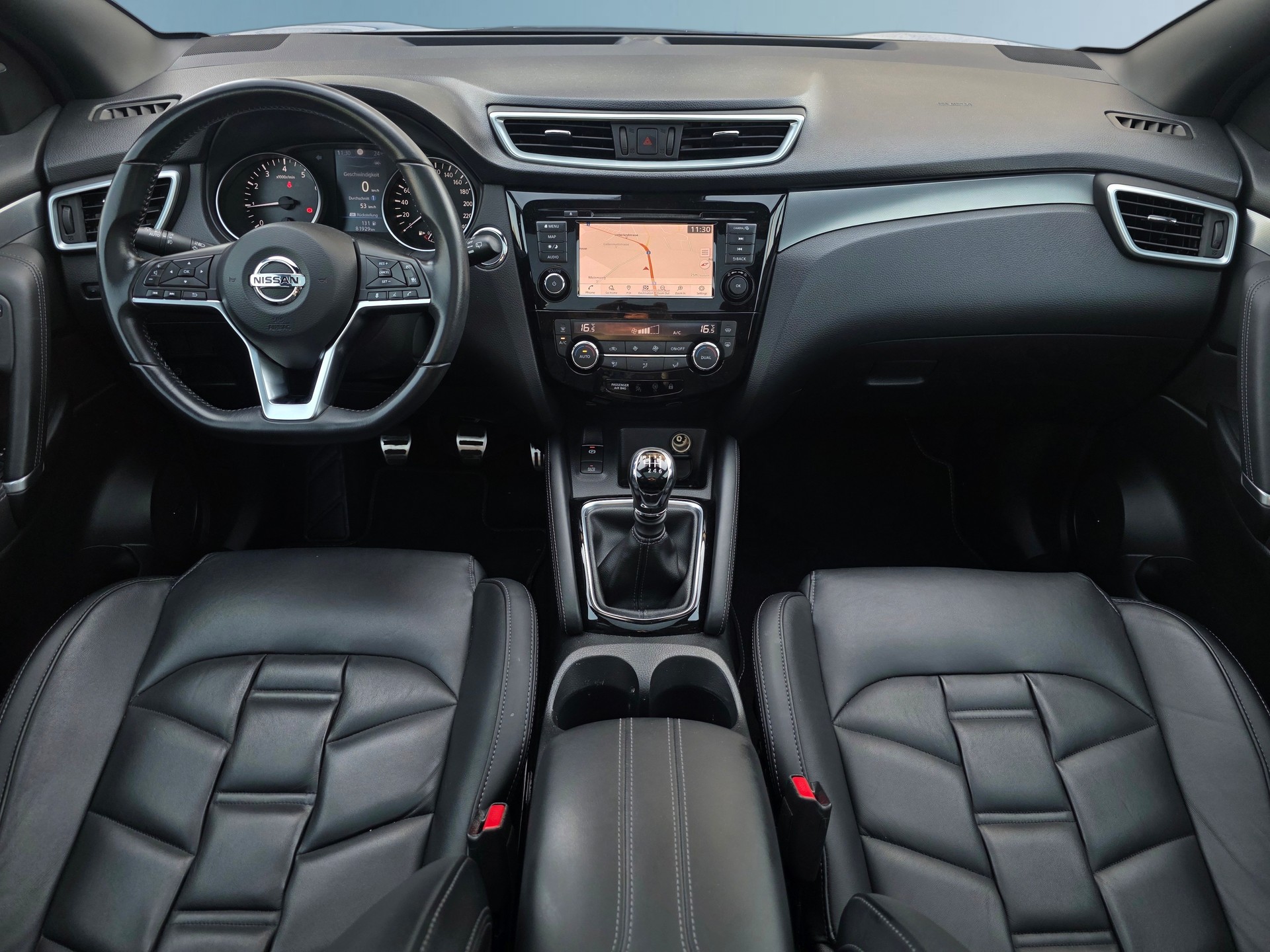 NISSAN Qashqai 1.3 DIG-T MHEV Visia * Vollausstattung * Anhängerkupplung * Panoramadach *-image-11