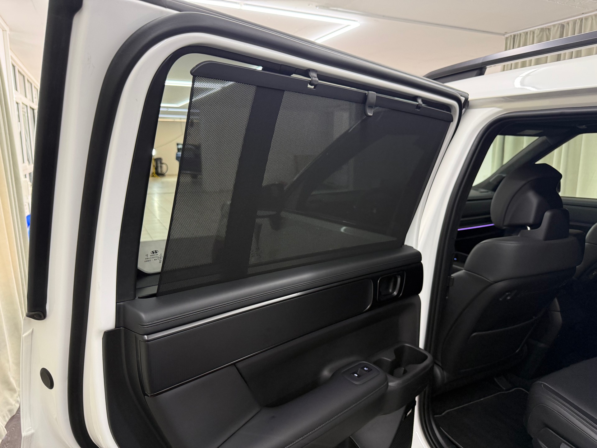 HYUNDAI Santa Fe 1.6 T-GDi PHEV Calligraphy 4WD Automatic-image-19