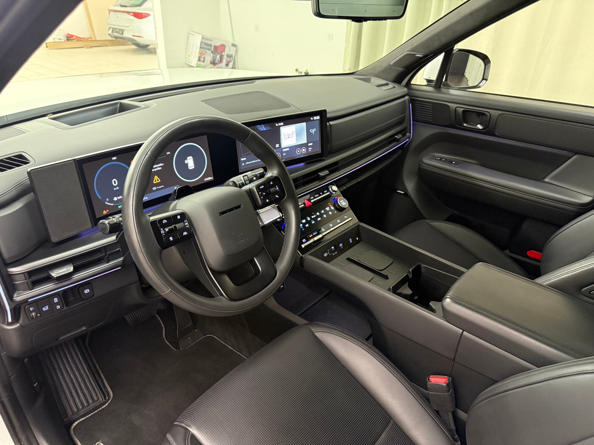 HYUNDAI Santa Fe 1.6 T-GDi PHEV Calligraphy 4WD Automatic-image-6