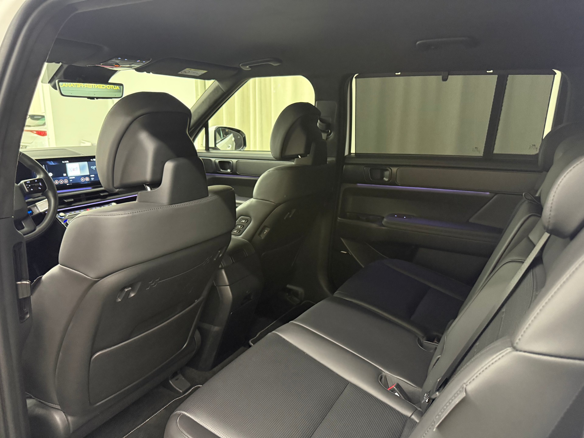HYUNDAI Santa Fe 1.6 T-GDi PHEV Calligraphy 4WD Automatic-image-8