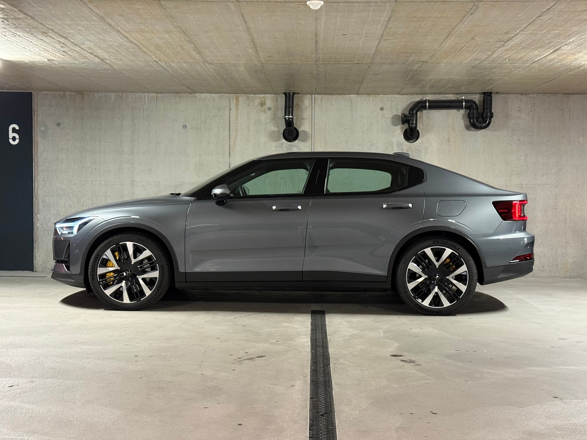 POLESTAR Polestar 2 Long Range Dual Performance 82 kWh MY25-image-3