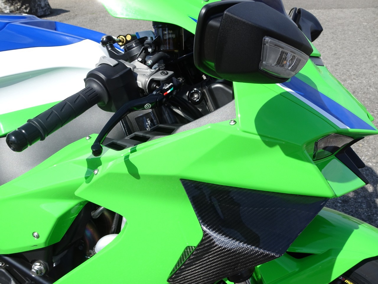 KAWASAKI Ninja ZX-10 RR 40th Anniversary-image-5