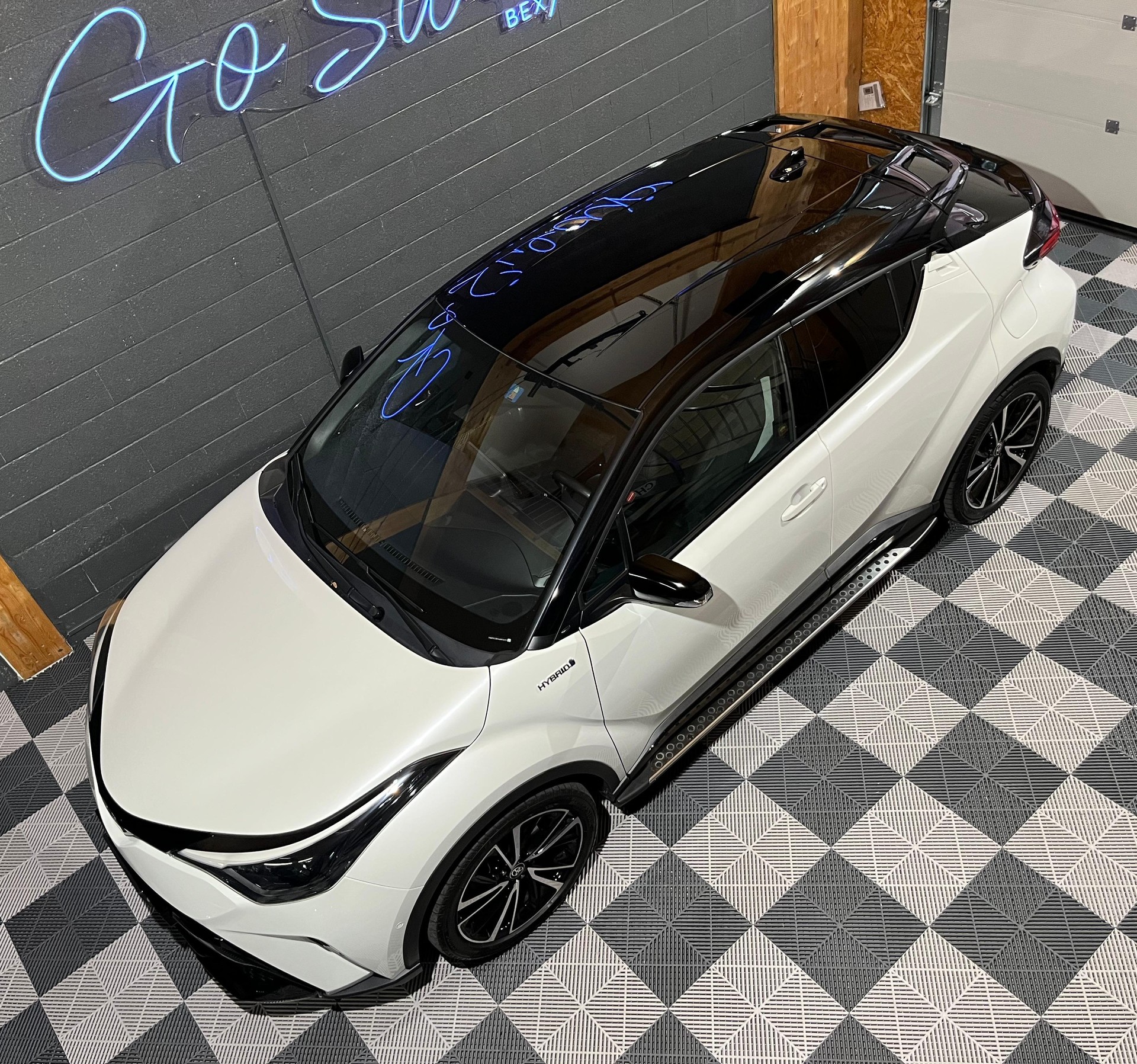 TOYOTA C-HR 2.0 HSD CVT GR Sport-image-5