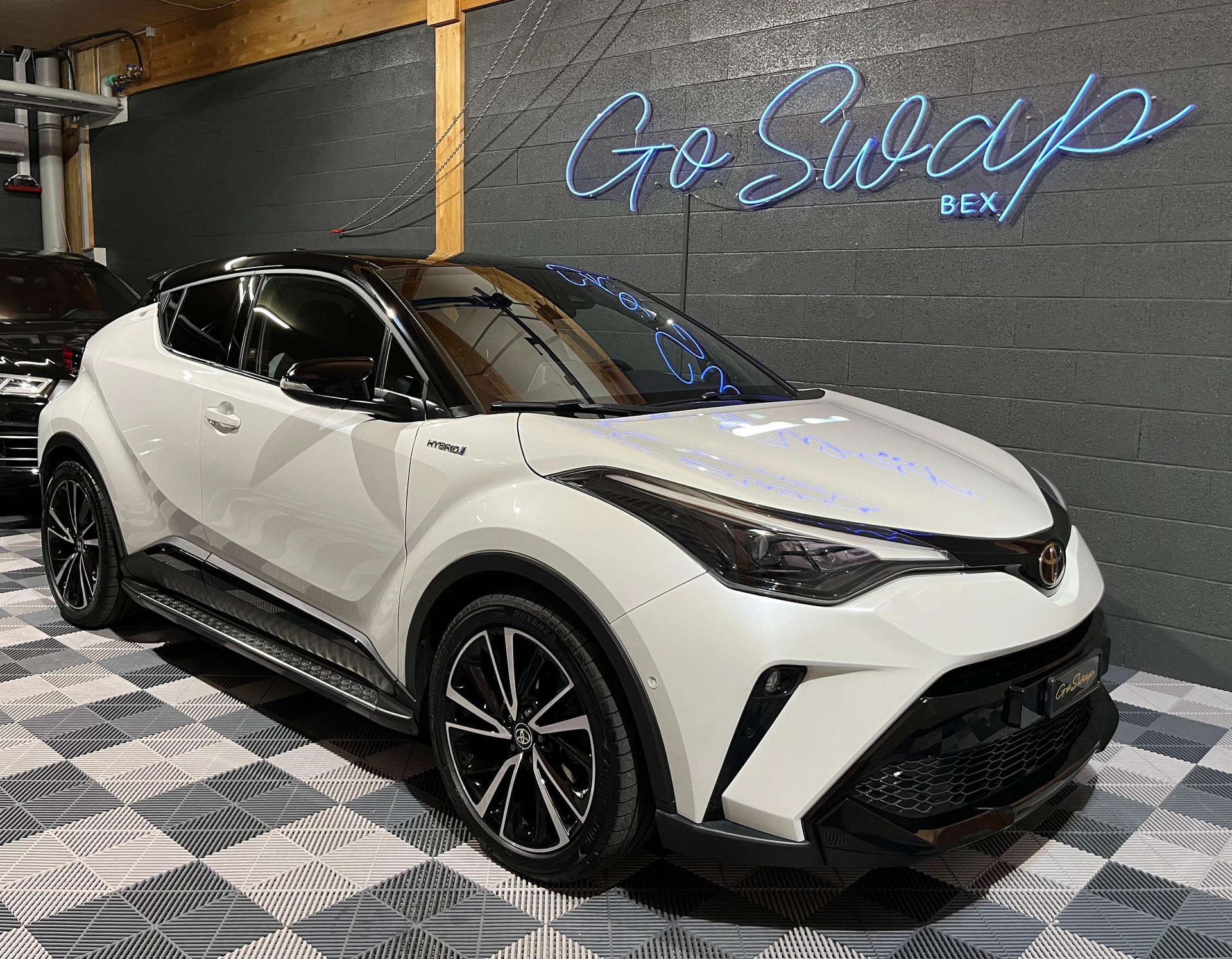 TOYOTA C-HR 2.0 HSD CVT GR Sport
