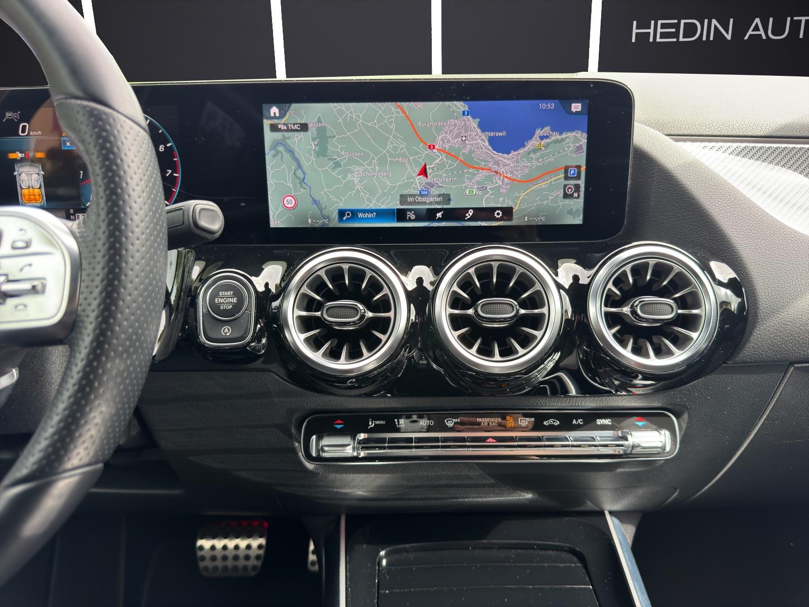 MERCEDES-BENZ GLA 250 AMG Line 4matic-image-12