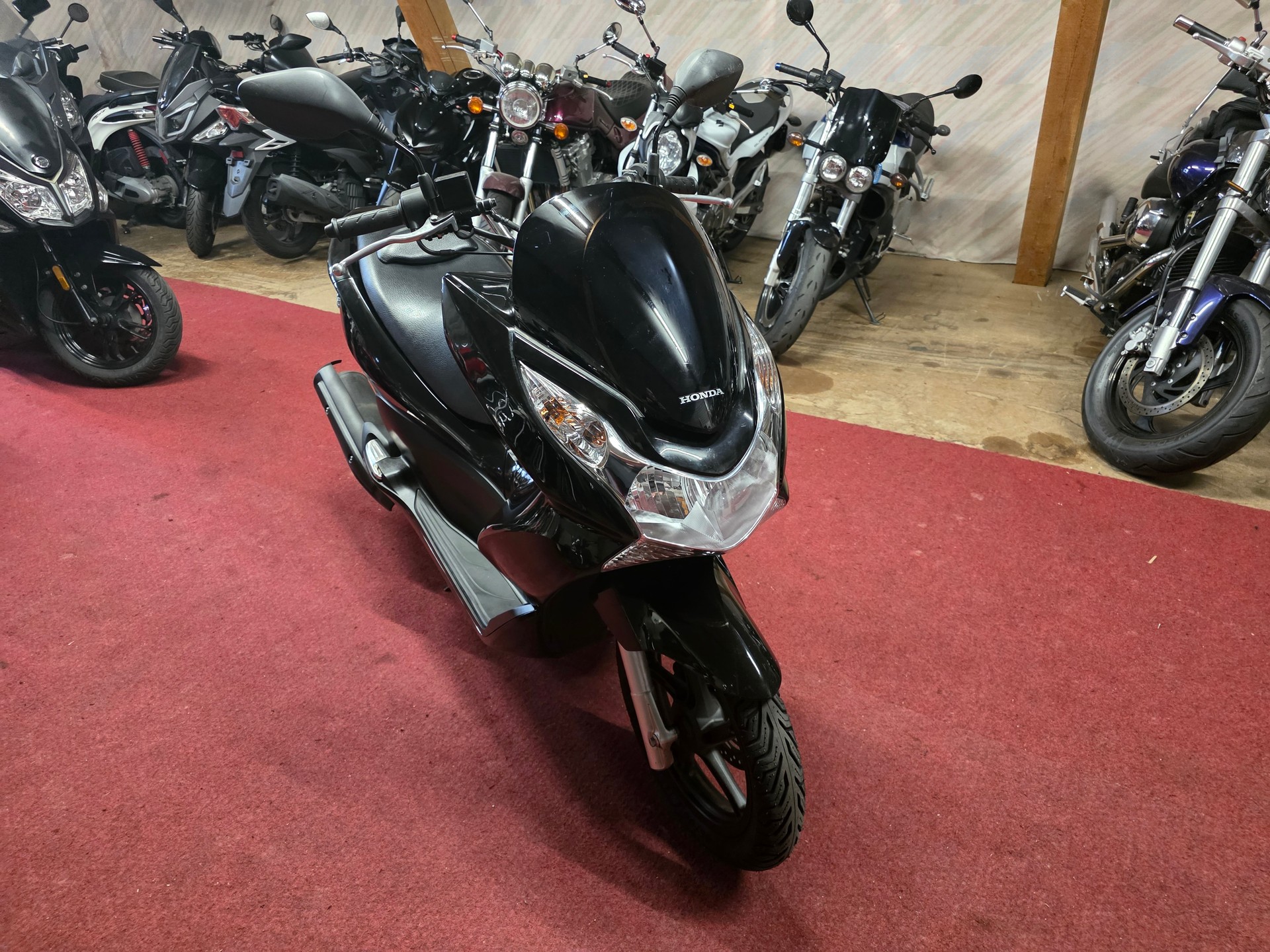 HONDA PCX 125 i-image-5
