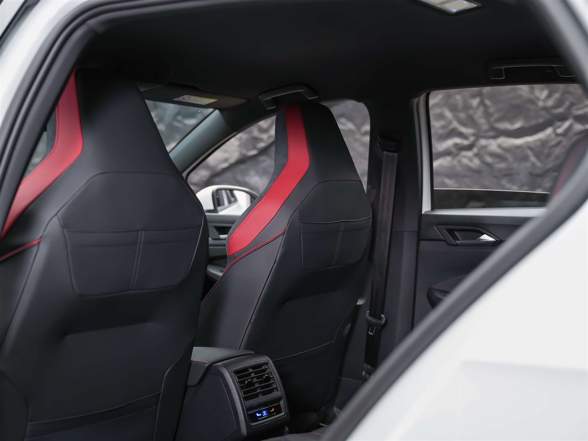 VW Golf 2.0 TSI GTI Clubsport DSG *Facelift*Matrix LED*Lenkradheizung*-image-11