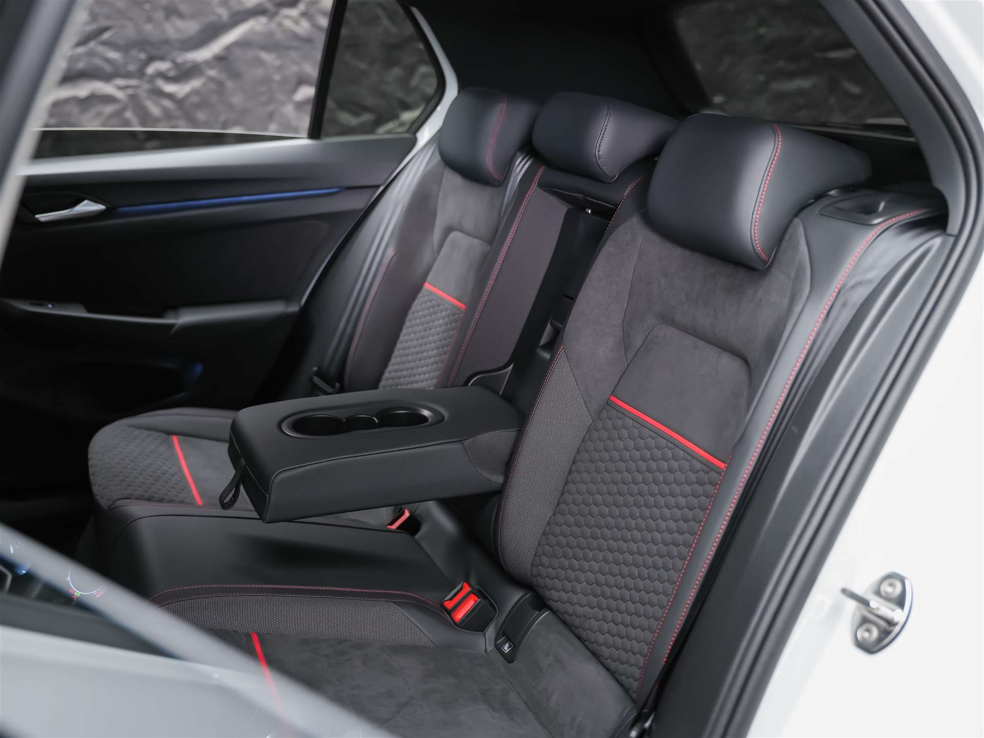 VW Golf 2.0 TSI GTI Clubsport DSG *Facelift*Matrix LED*Lenkradheizung*-image-13