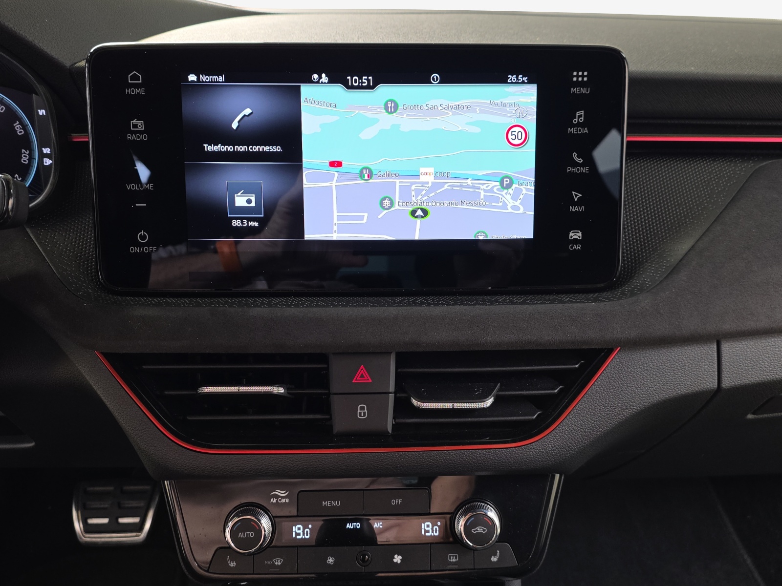 SKODA Kamiq 1.0 TSI Dynamic DSG-image-10