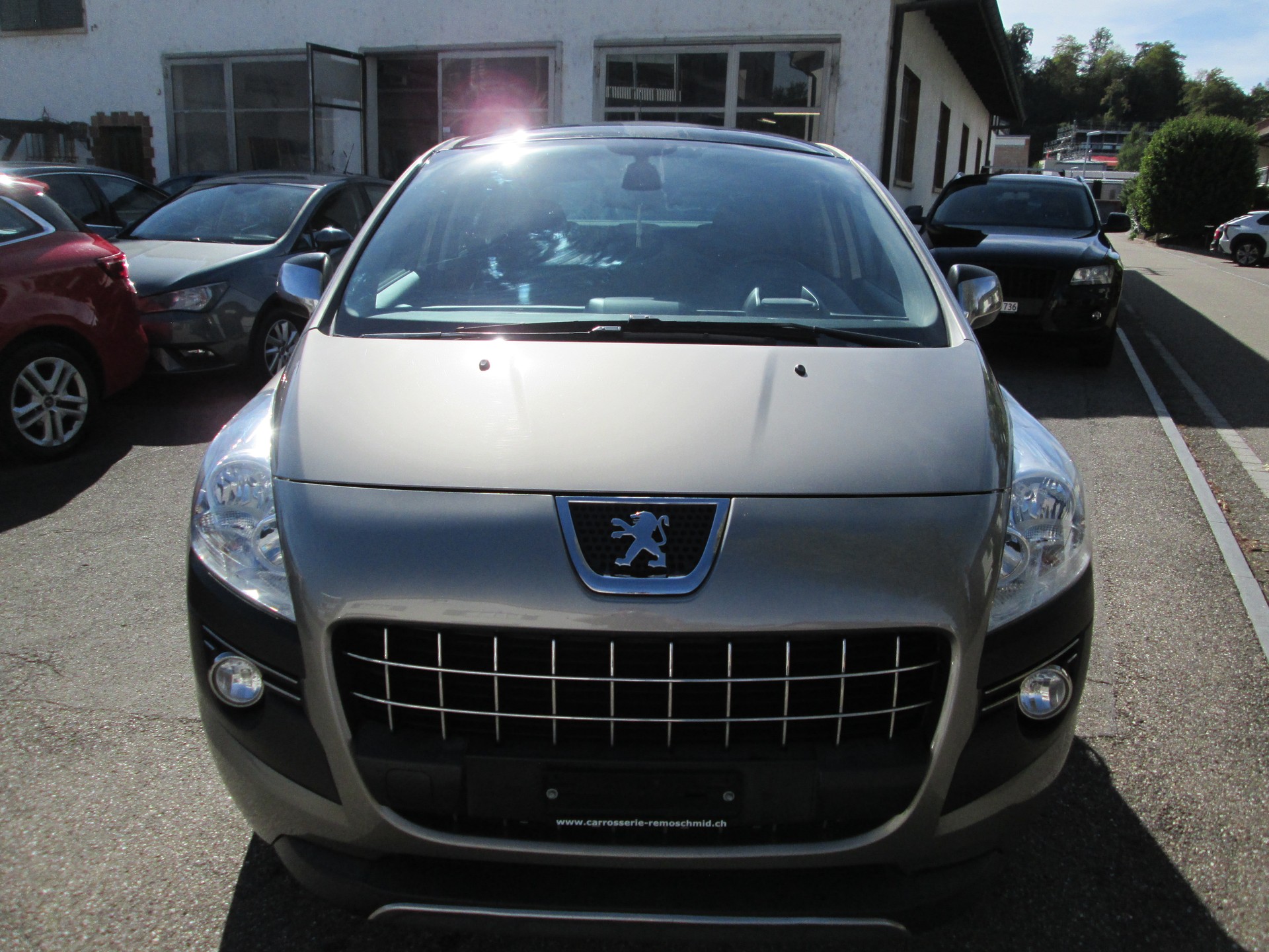 PEUGEOT 3008 1.6 16V T Allure Tiptronic-image-6