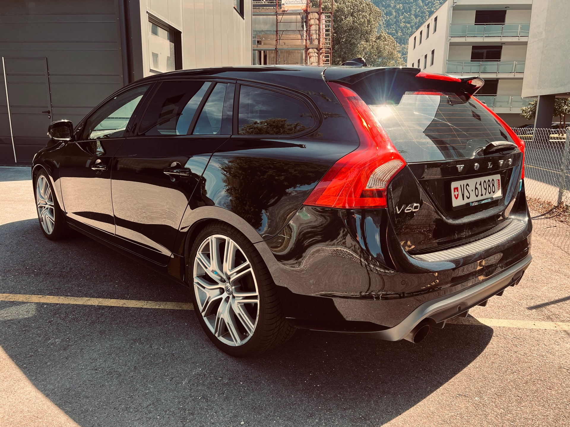 VOLVO V60 T6 AWD Polestar Geartronic-showroom-element-3