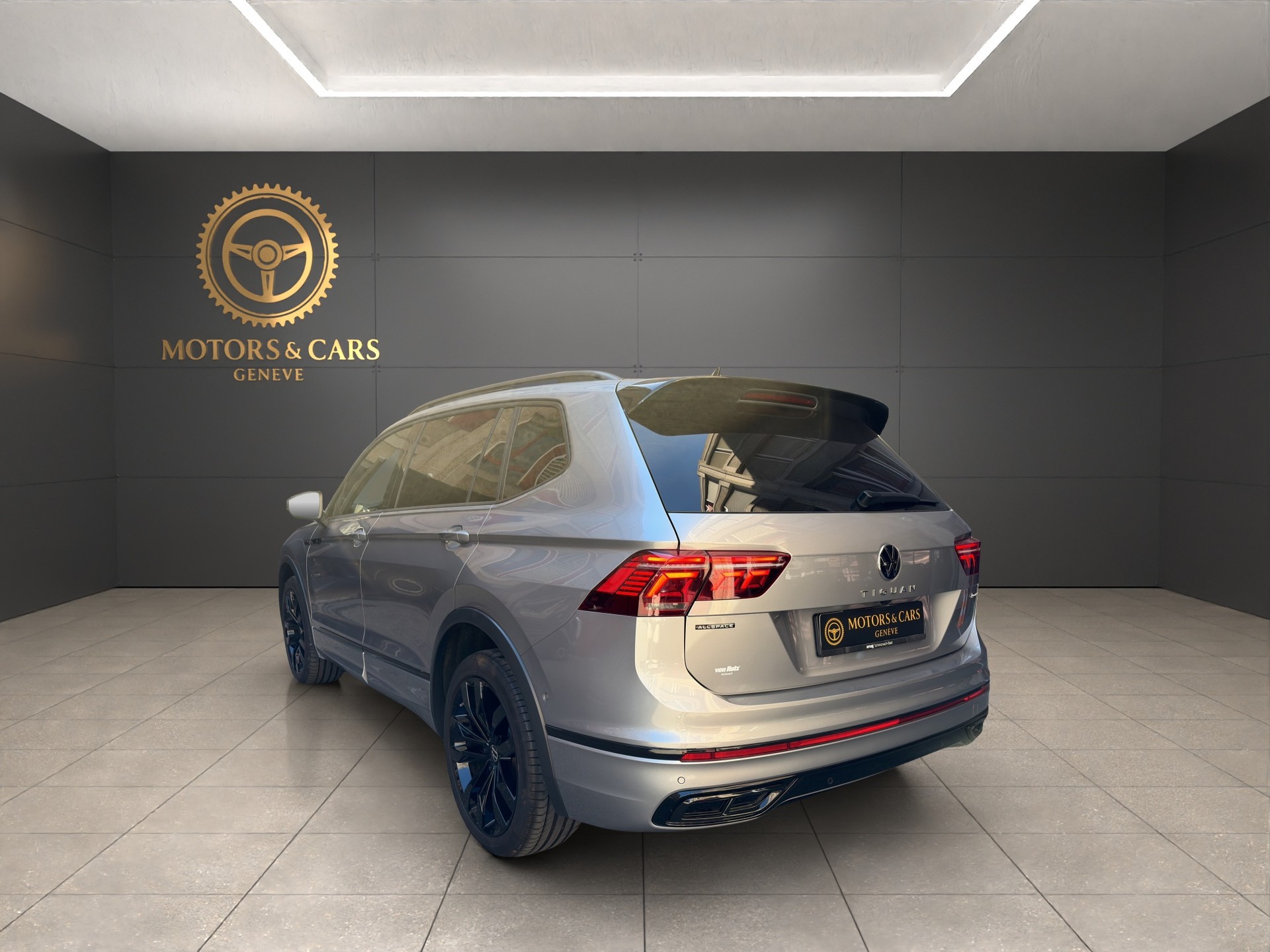 VW Tiguan Allspace 2.0 TDI SCR R-Line 4Motion DSG-image-6