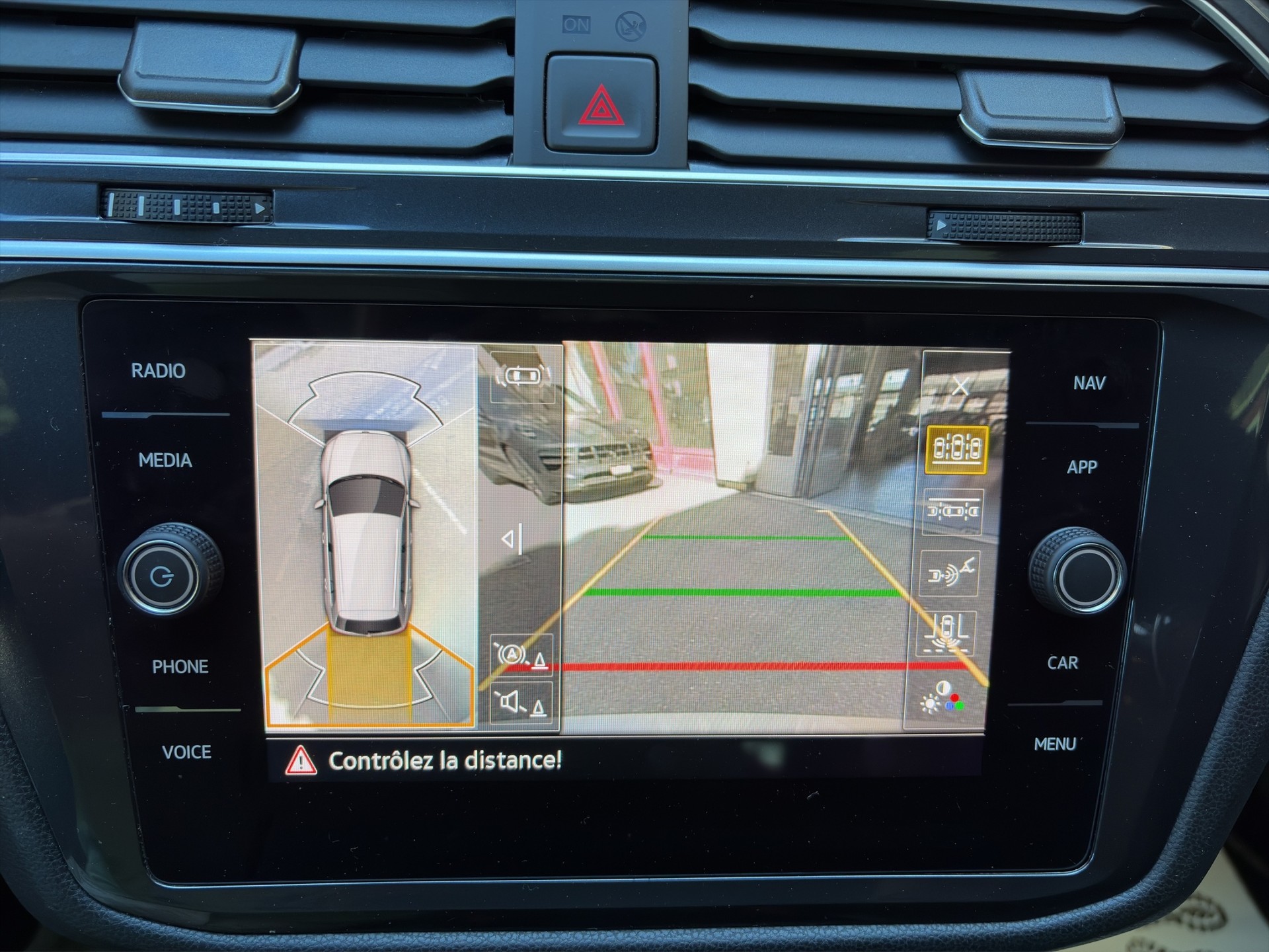 VW Tiguan Allspace 2.0 TDI SCR R-Line 4Motion DSG-image-23
