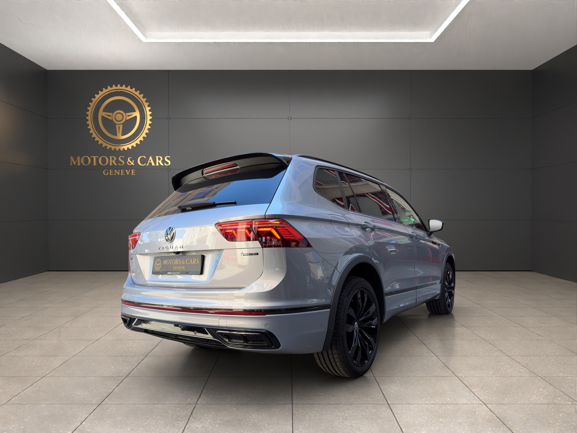 VW Tiguan Allspace 2.0 TDI SCR R-Line 4Motion DSG-image-7