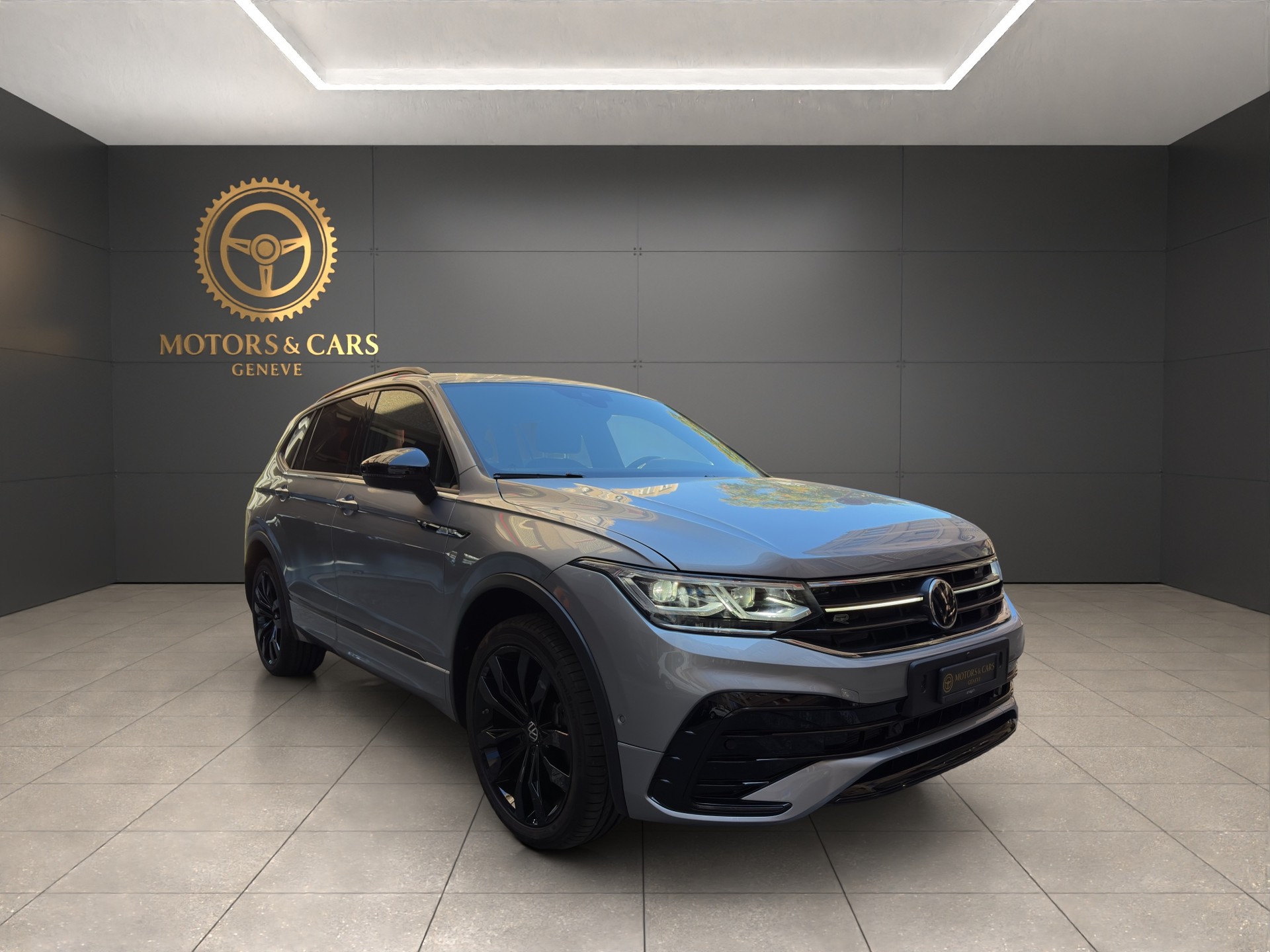 VW Tiguan Allspace 2.0 TDI SCR R-Line 4Motion DSG-showroom-element-1