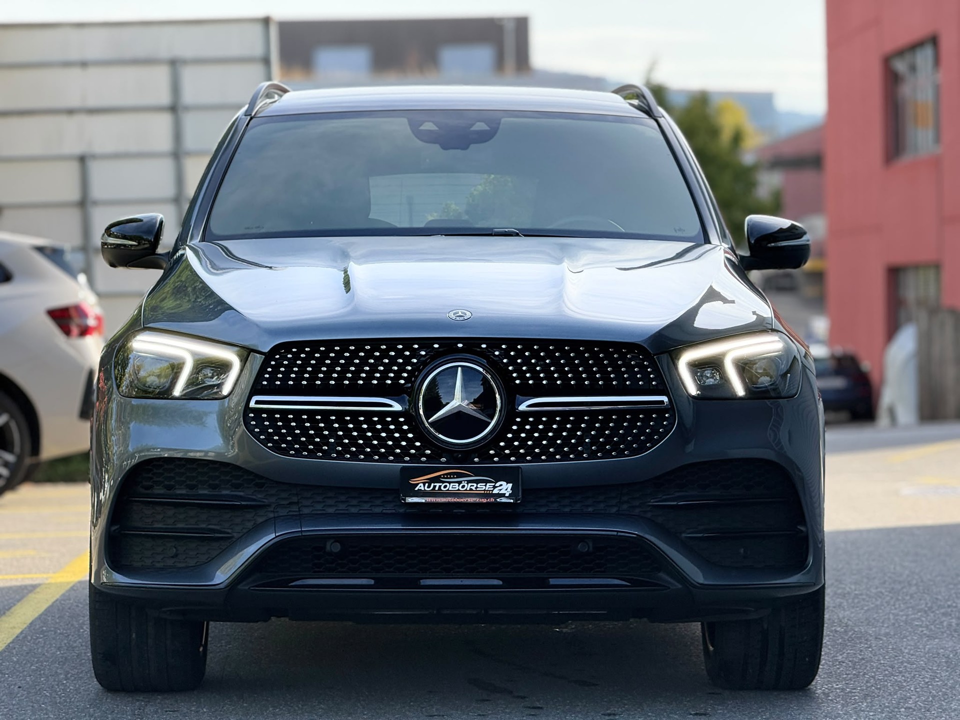 MERCEDES-BENZ GLE 450 AMG Line 4matic-showroom-element-2
