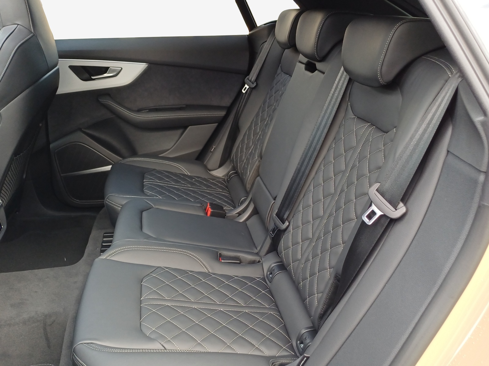 AUDI Q8 SUV TDI quattro 210 kW tiptronic-image-11