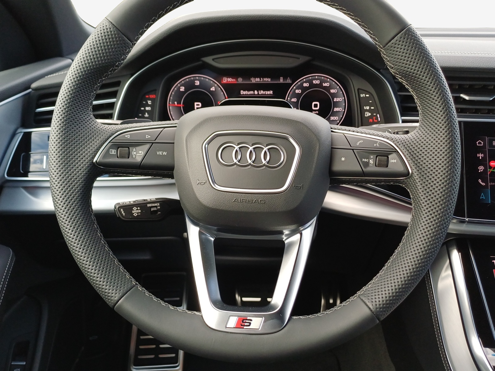 AUDI Q8 SUV TDI quattro 210 kW tiptronic-image-9