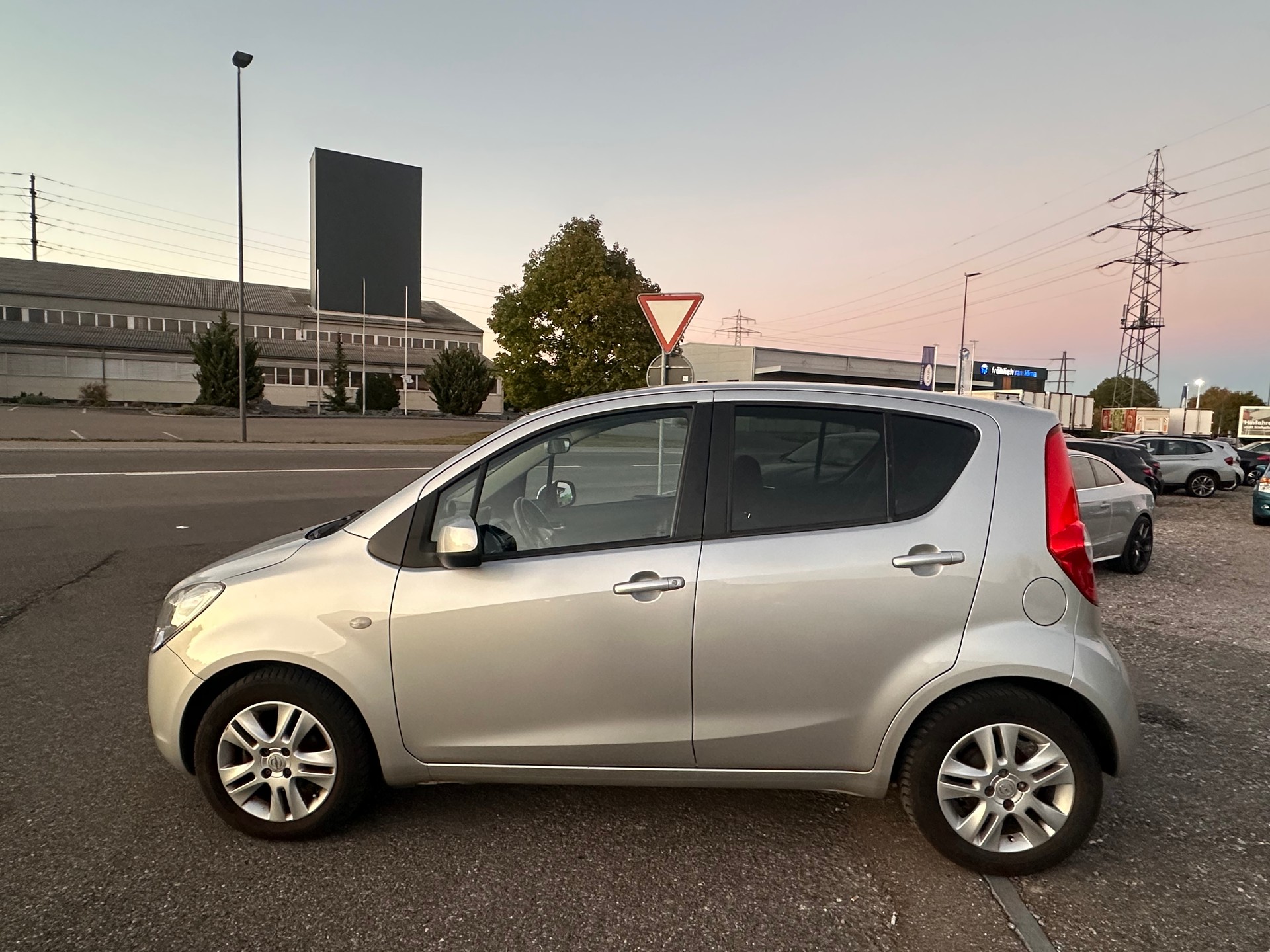 OPEL Agila 1.2 Enjoy Automatic-image-7