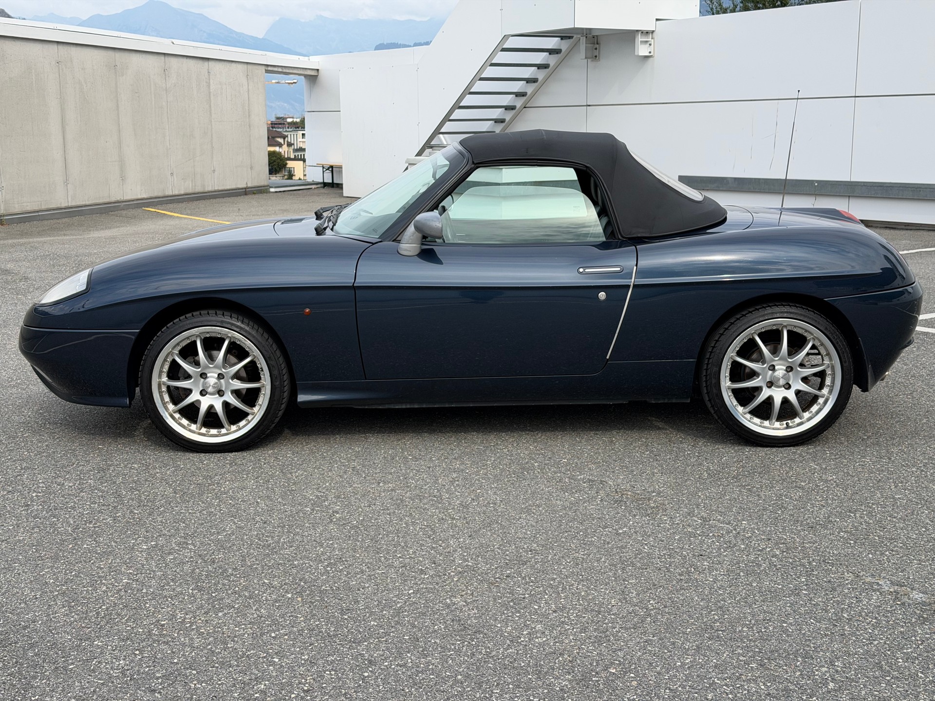 FIAT Barchetta 1.8-showroom-element-1