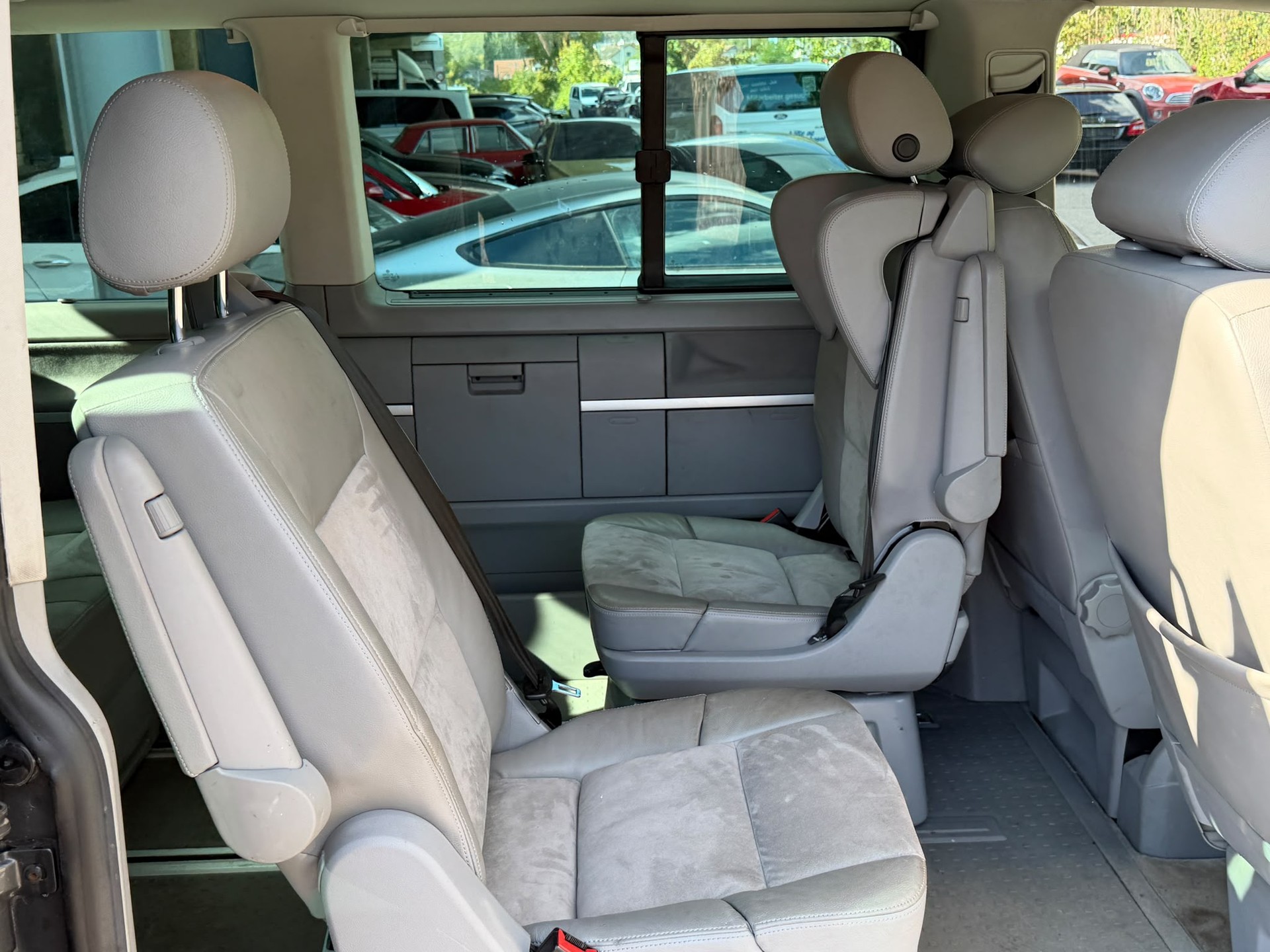 VW T5 Multivan 2.0 Bi-TDI CR Highline 4Motion DSG-image-9