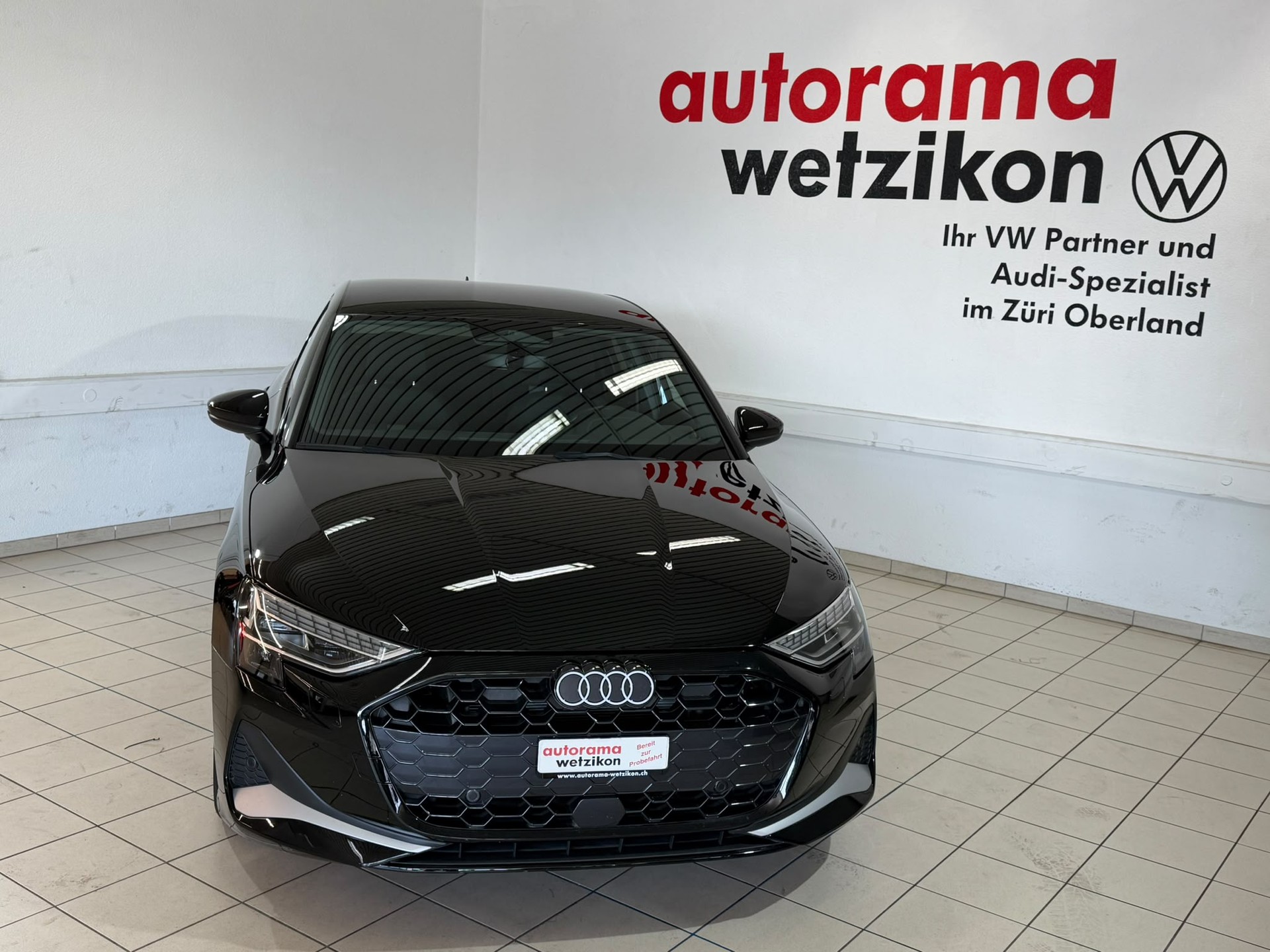 AUDI A3 Limousine TFSI 110 kW advanced S tronic-showroom-element-1