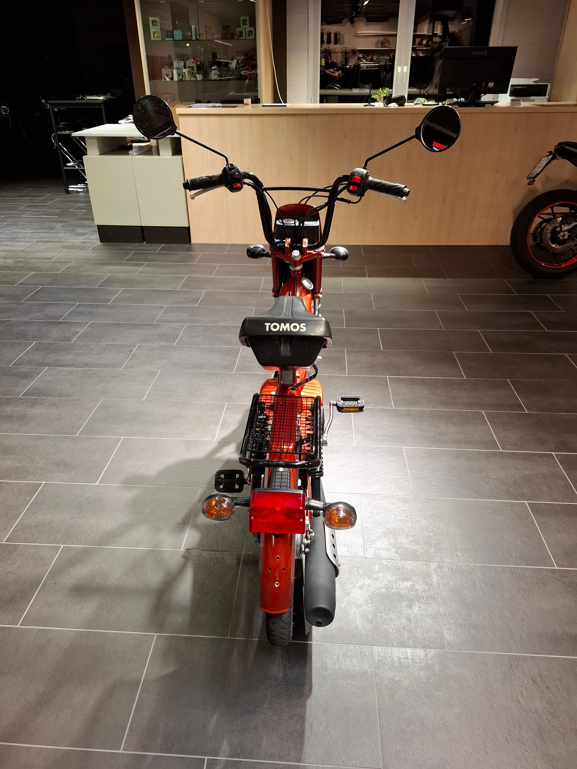 TOMOS Quadro-image-4