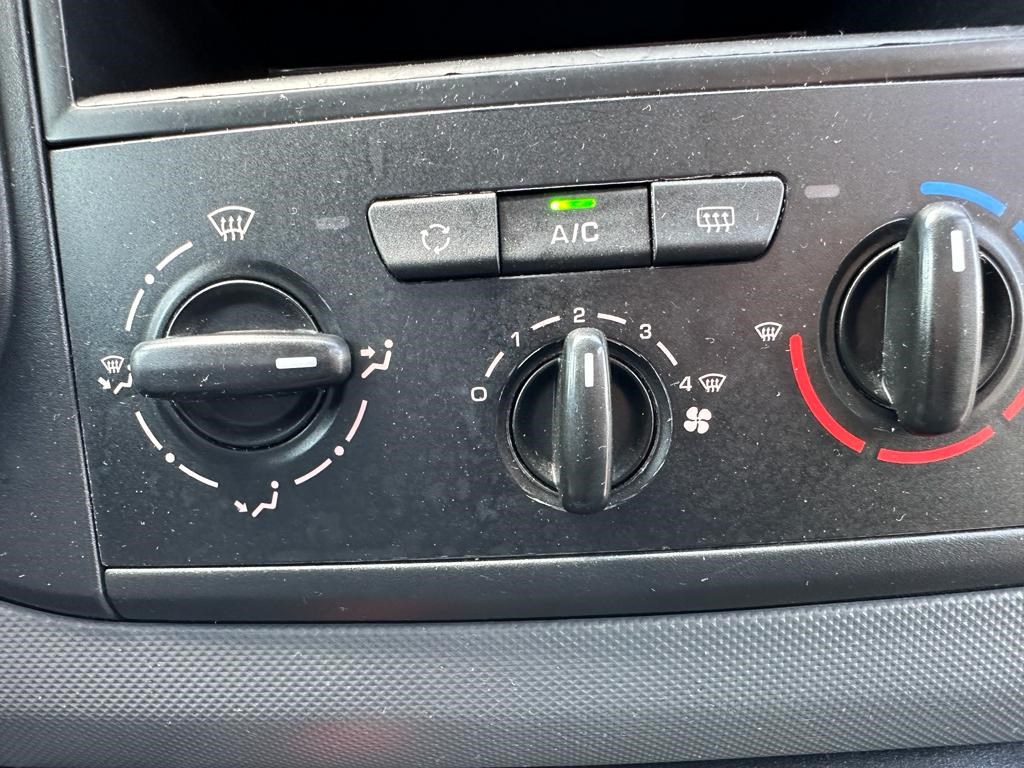 PEUGEOT Partner 1.6 VTi Access-image-18