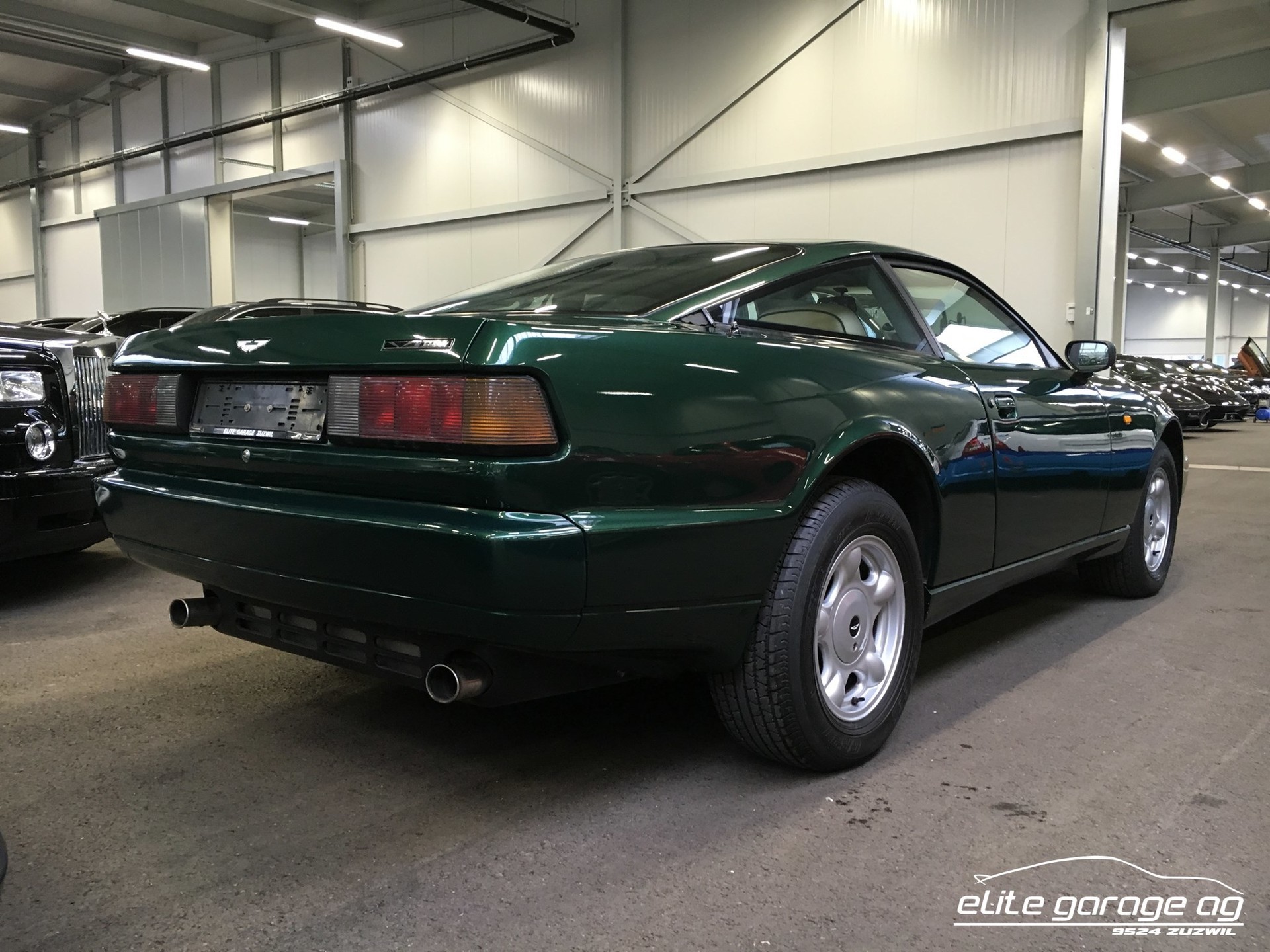 ASTON MARTIN Virage-image-5
