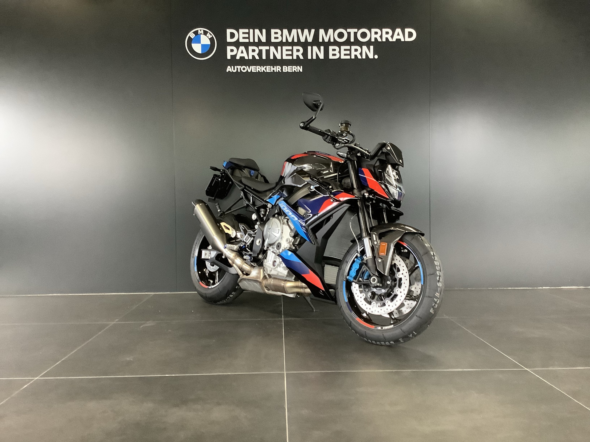 BMW M 1000 R Competition-image-1