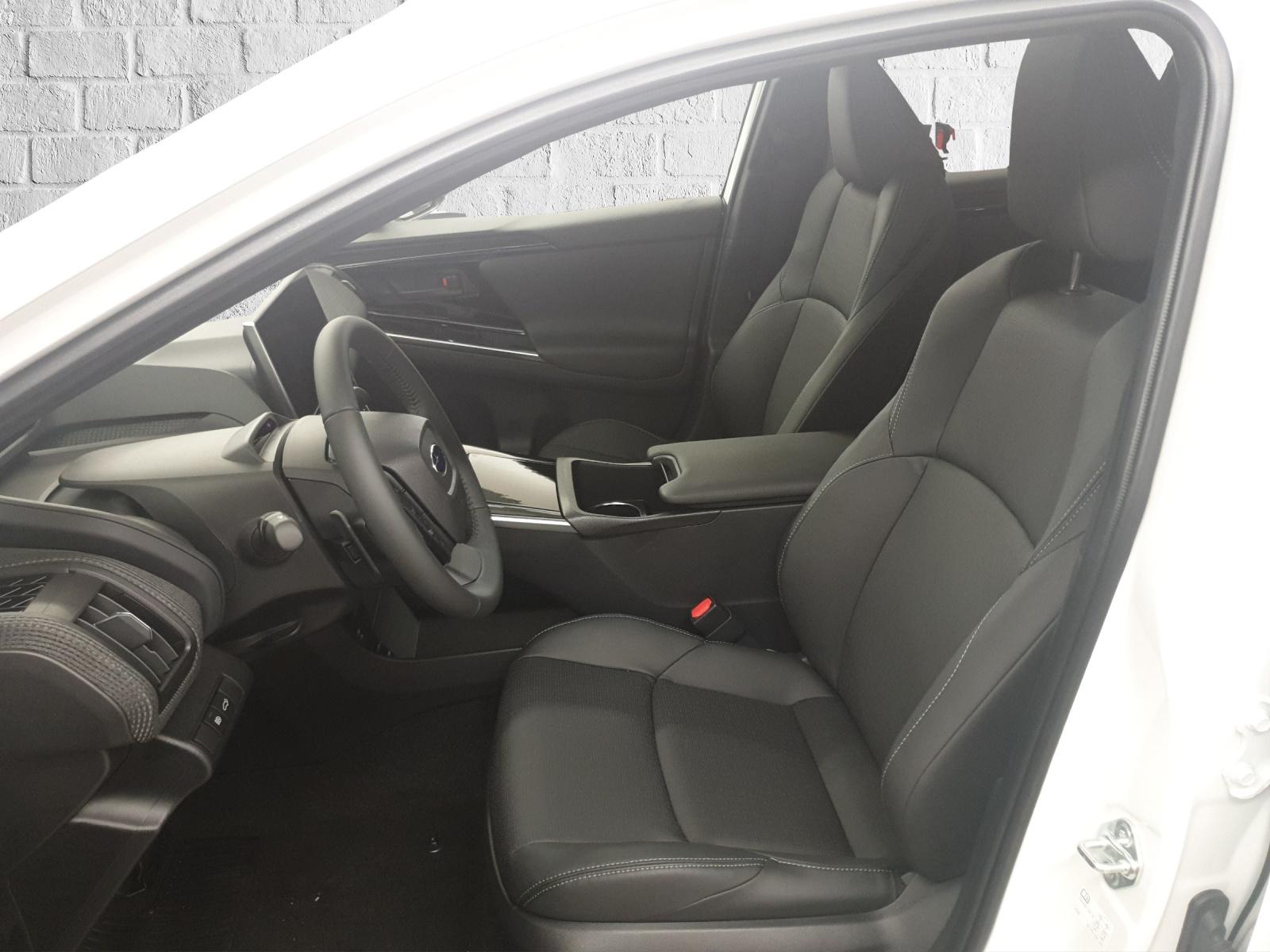 SUBARU Solterra eV Luxury AWD-image-6