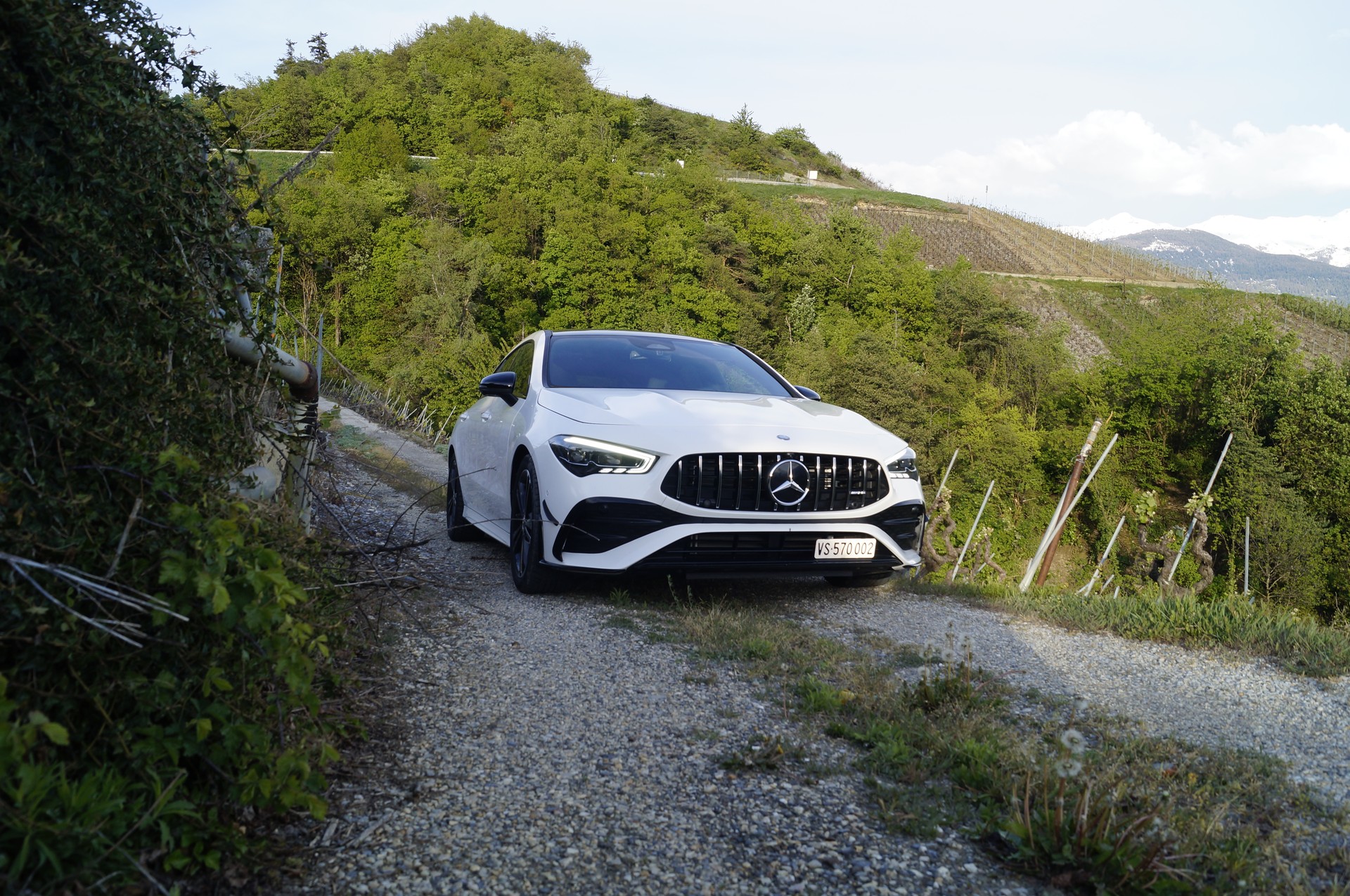 MERCEDES-BENZ CLA Shooting Brake AMG 250 4Matic 8G-DCT-image-1