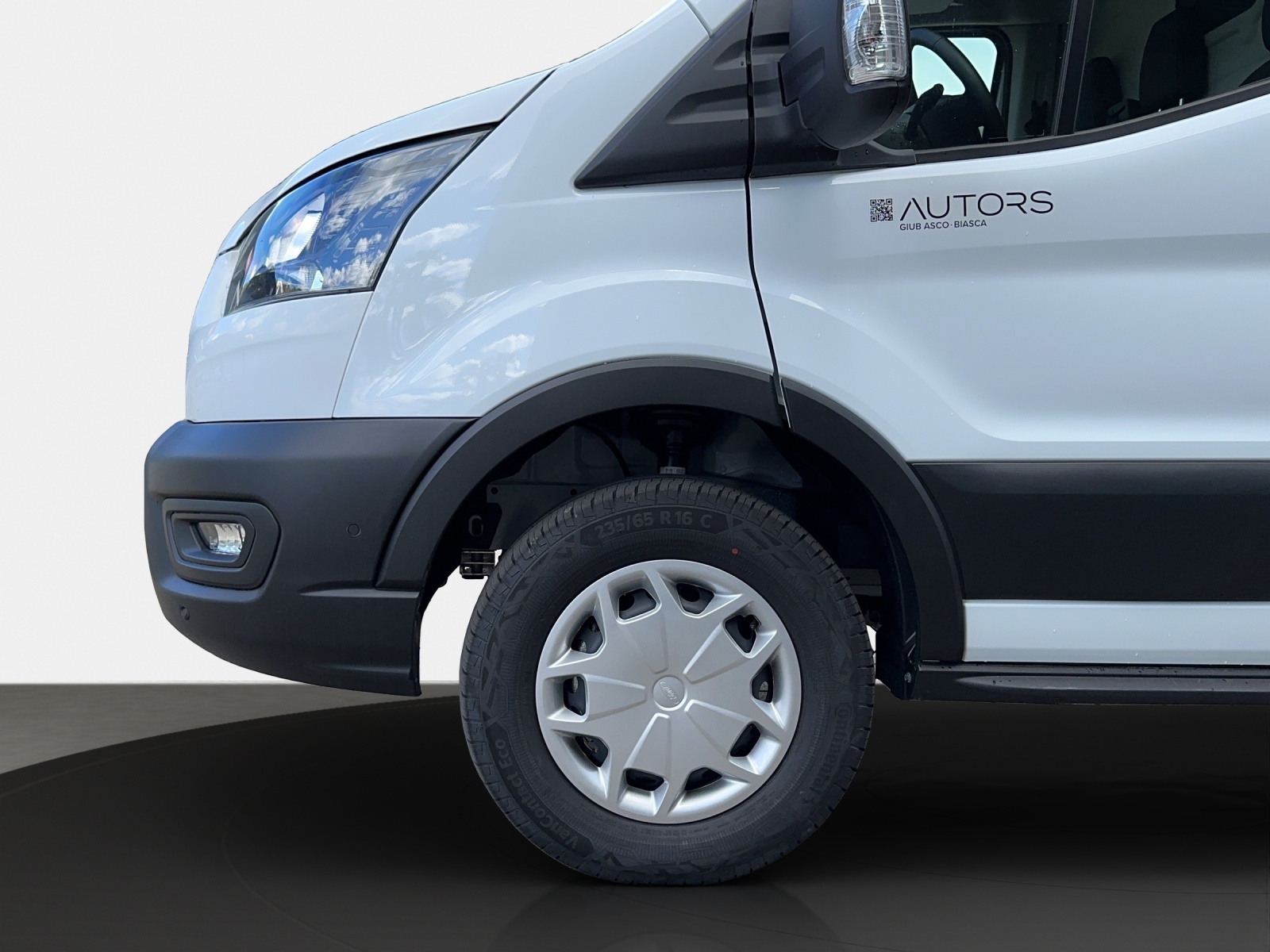 FORD E-Transit Van 350 L2 Trend RWD 68kWh-image-12
