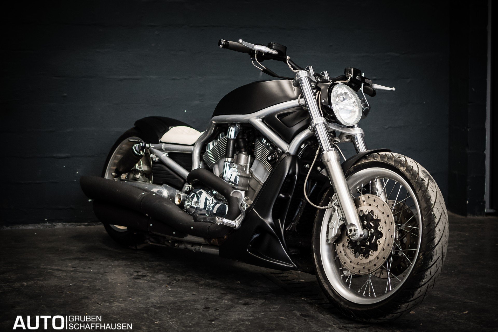 HARLEY-DAVIDSON VRSCAW V-Rod ABS-image-1