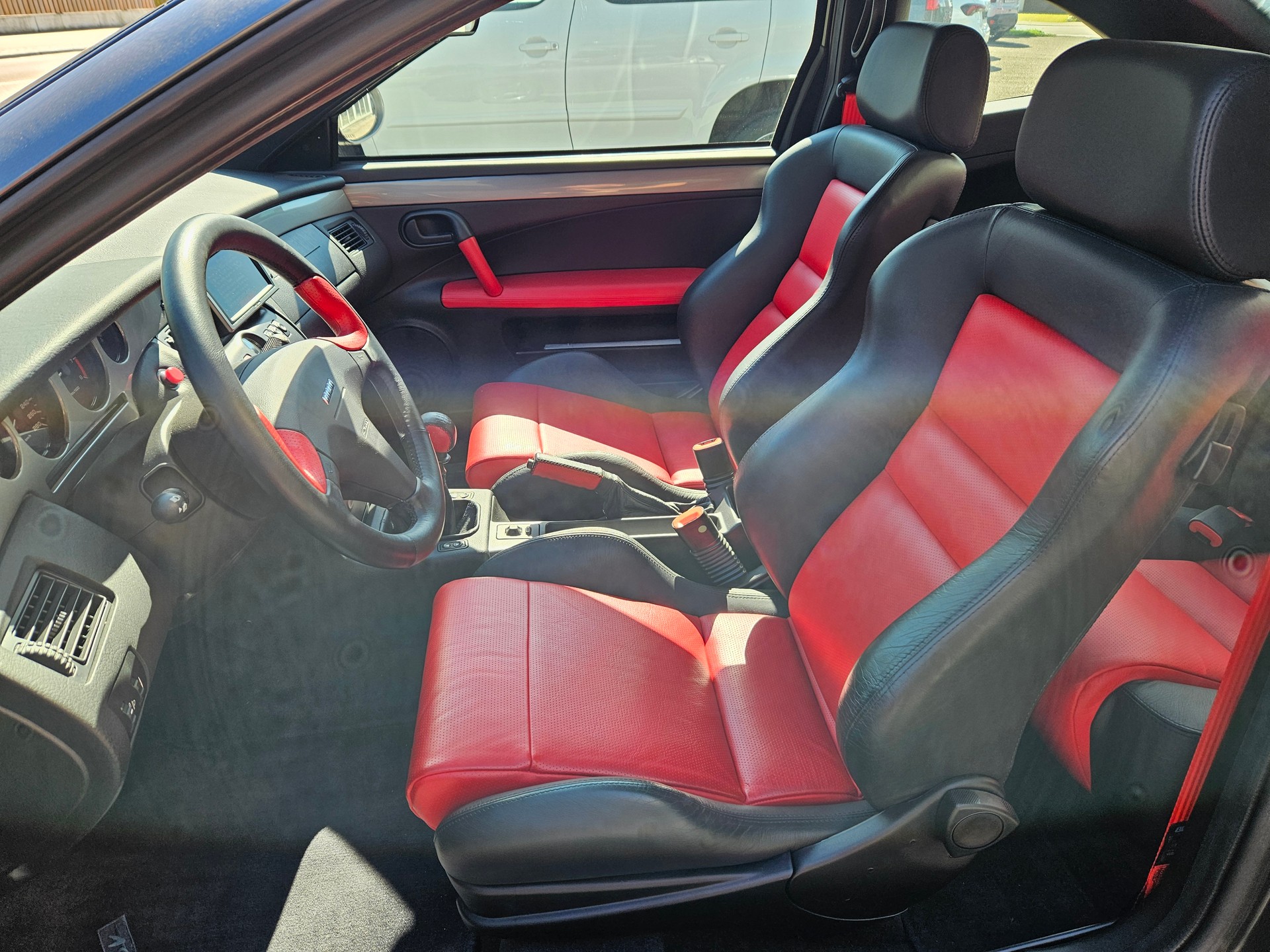 FIAT Coupé 2.0 20V Turbo Limited Edition-image-3