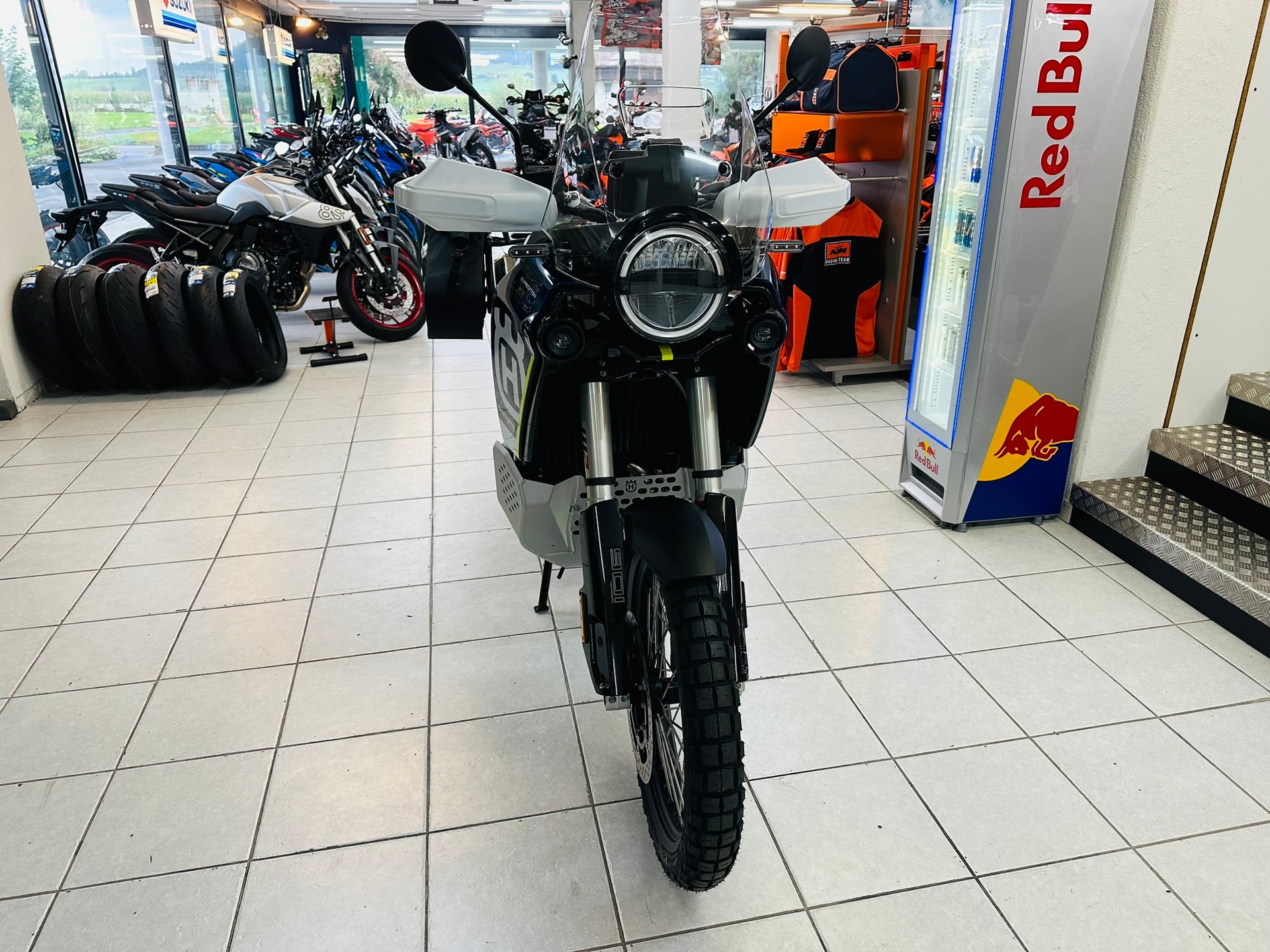 HUSQVARNA Norden 901 Expedition-image-1