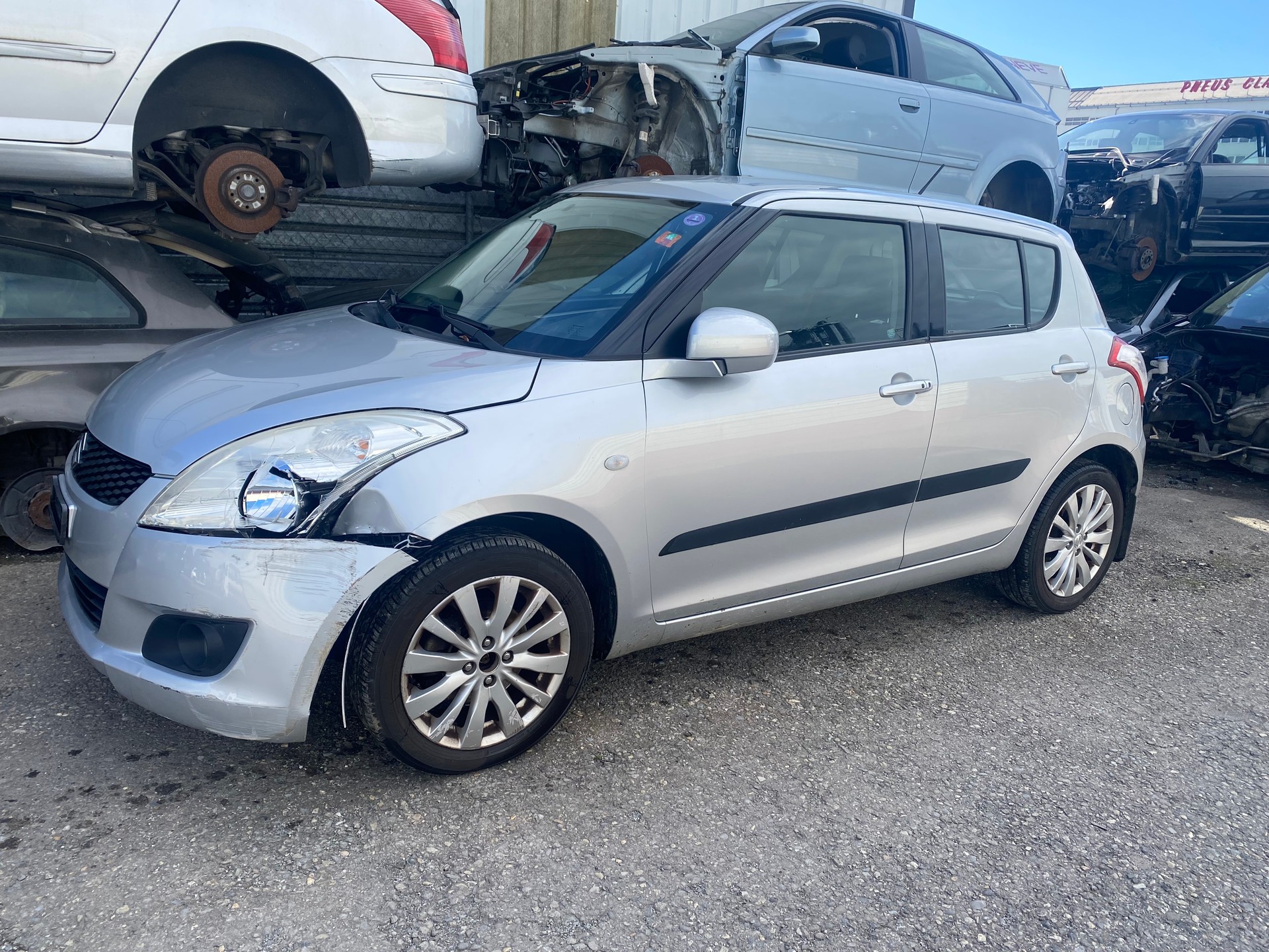 SUZUKI Swift 1.2i 16V GL Top 4x4-image-1