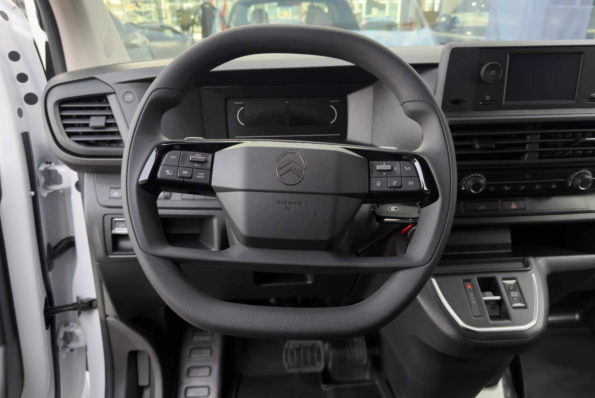 CITROEN JUMPY Kaw. M 75 kWh First-image-11