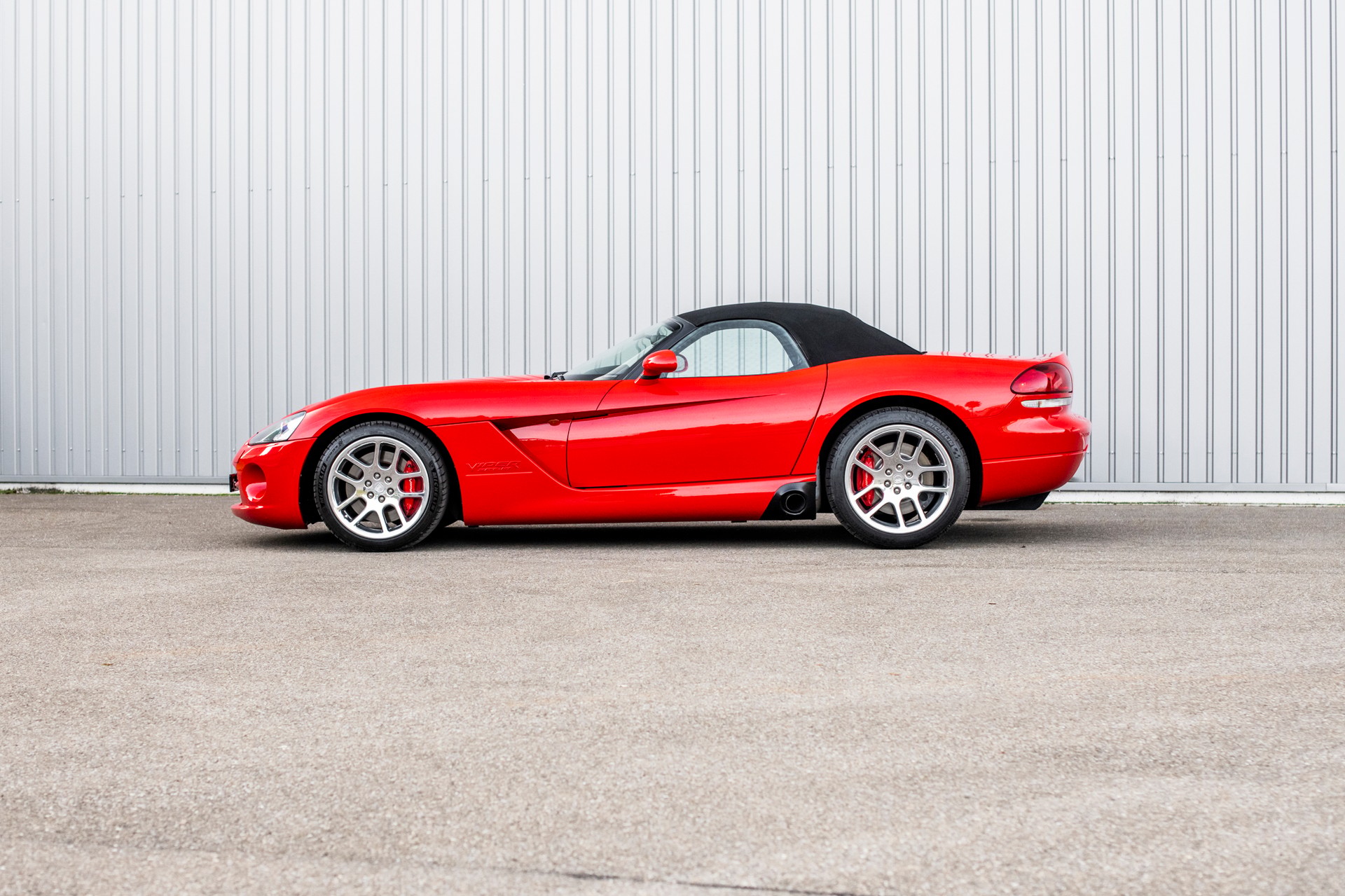 DODGE Viper SRT-10-image-1