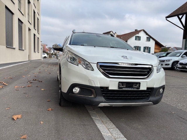 PEUGEOT 2008 1.2 PureTech Allure EAT6